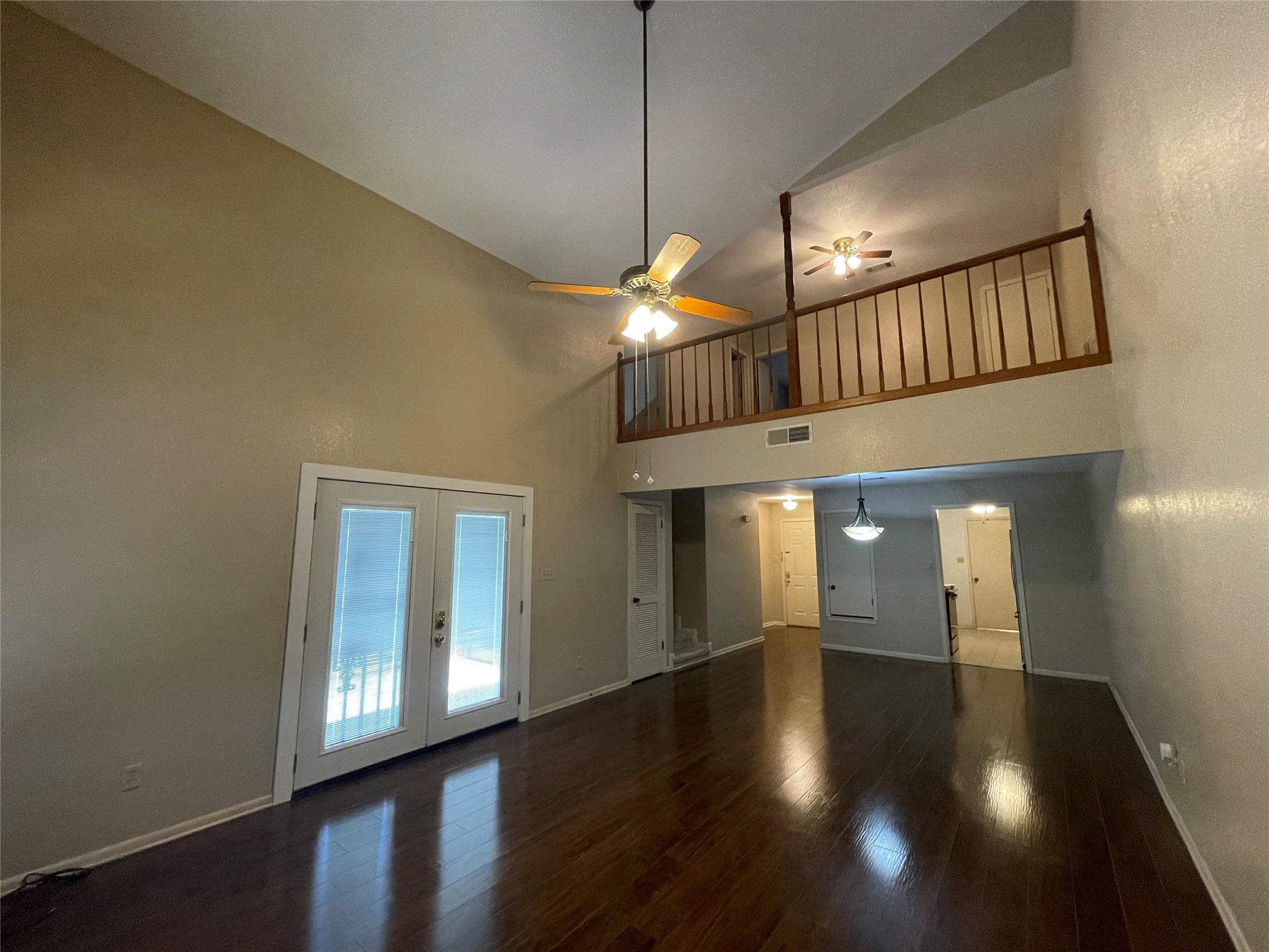 306 S Arnold St, Lampasas, TX 76550