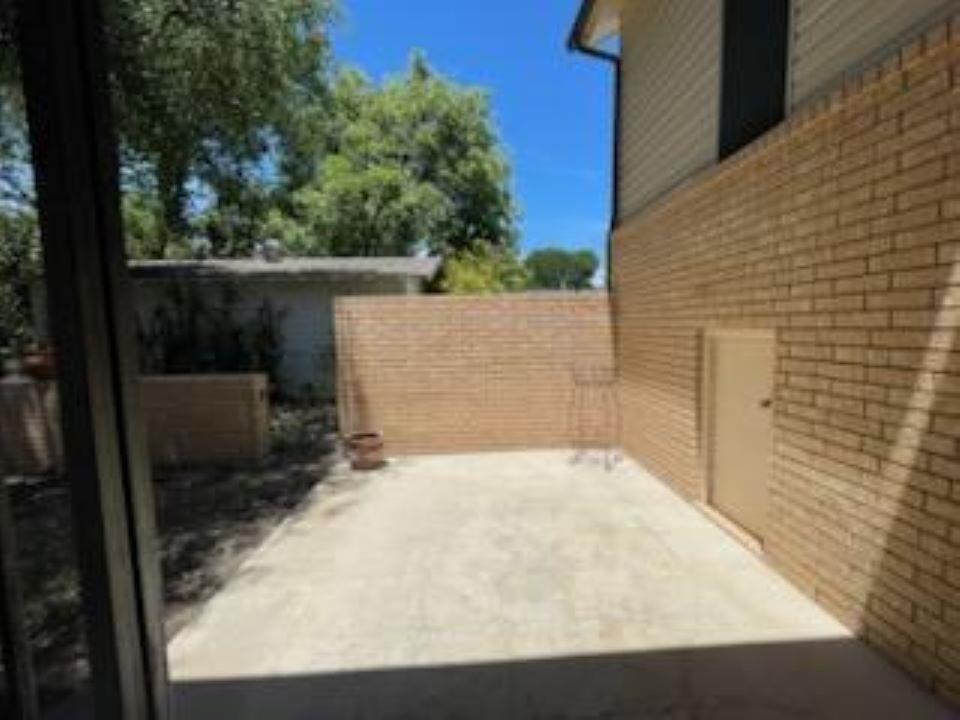 306 S Arnold St, Lampasas, TX 76550
