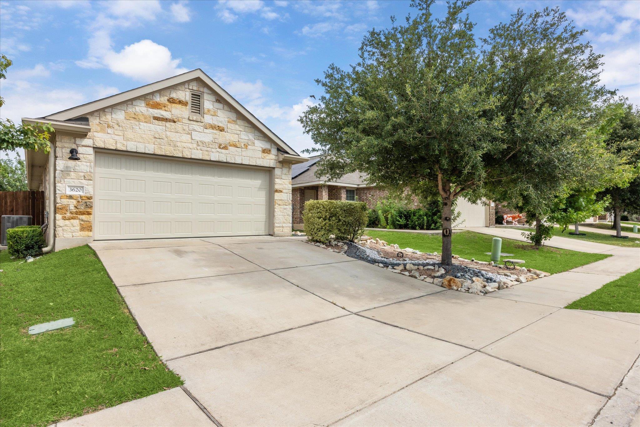 3620 Breckenridge Dr, Austin, TX 78744