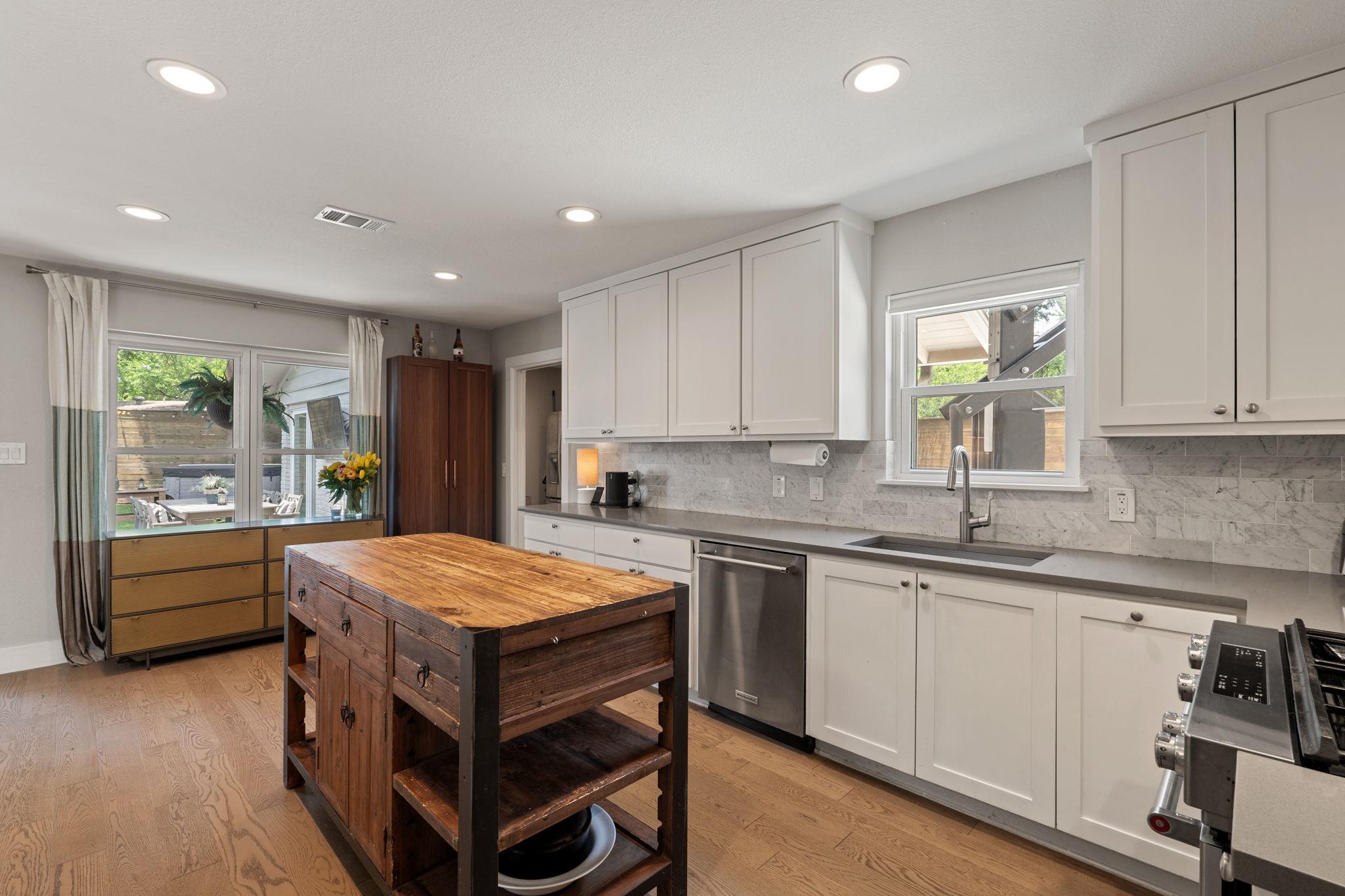 4107 Circletree Loop, Austin, TX 78731