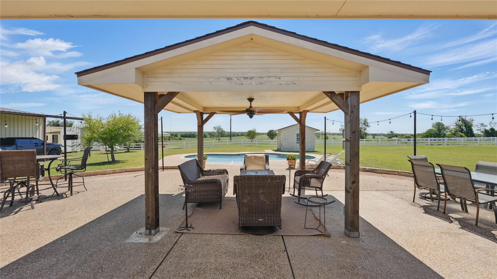 310 Hatter Dr, Moody, TX 76557