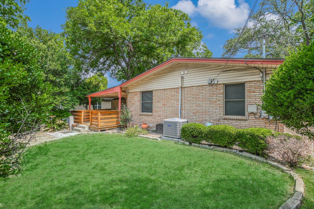 1009 Alegria Rd, Austin, TX 78757