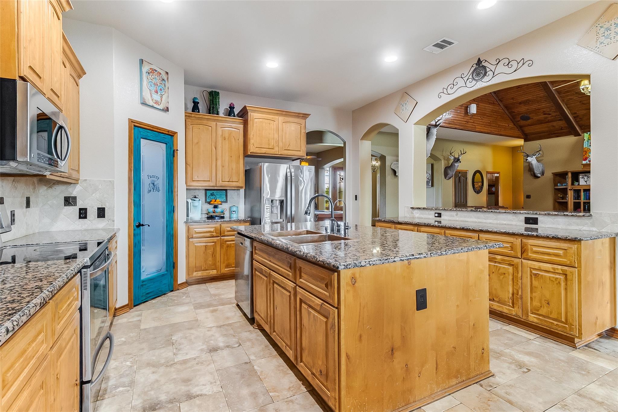 106 Deep Lake Dr, Liberty Hill, TX 78642