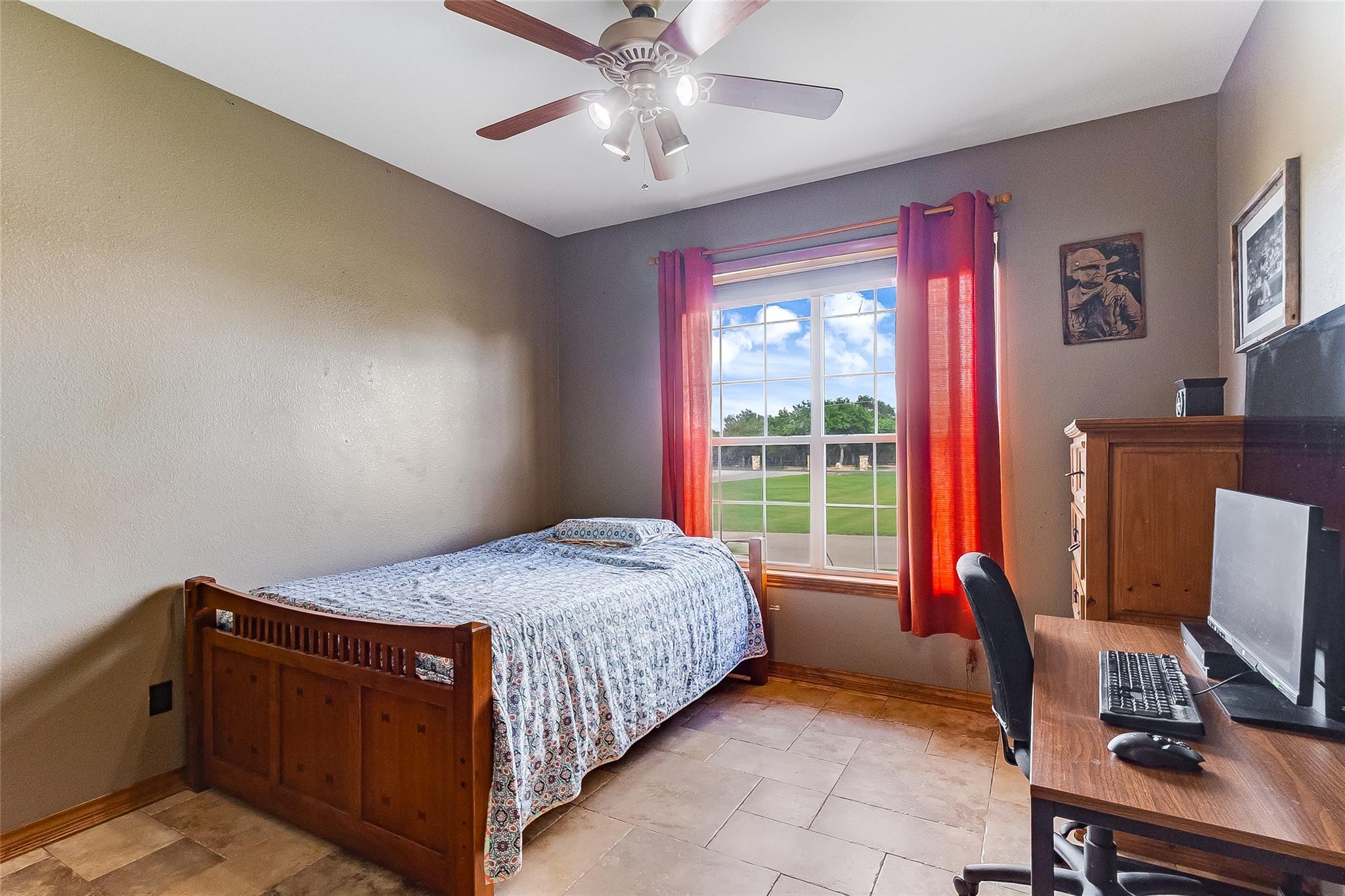 106 Deep Lake Dr, Liberty Hill, TX 78642