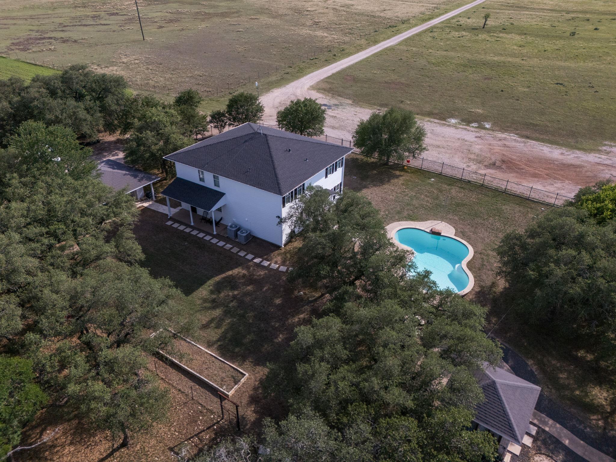 1185 County Road 258, Bertram, TX 78605