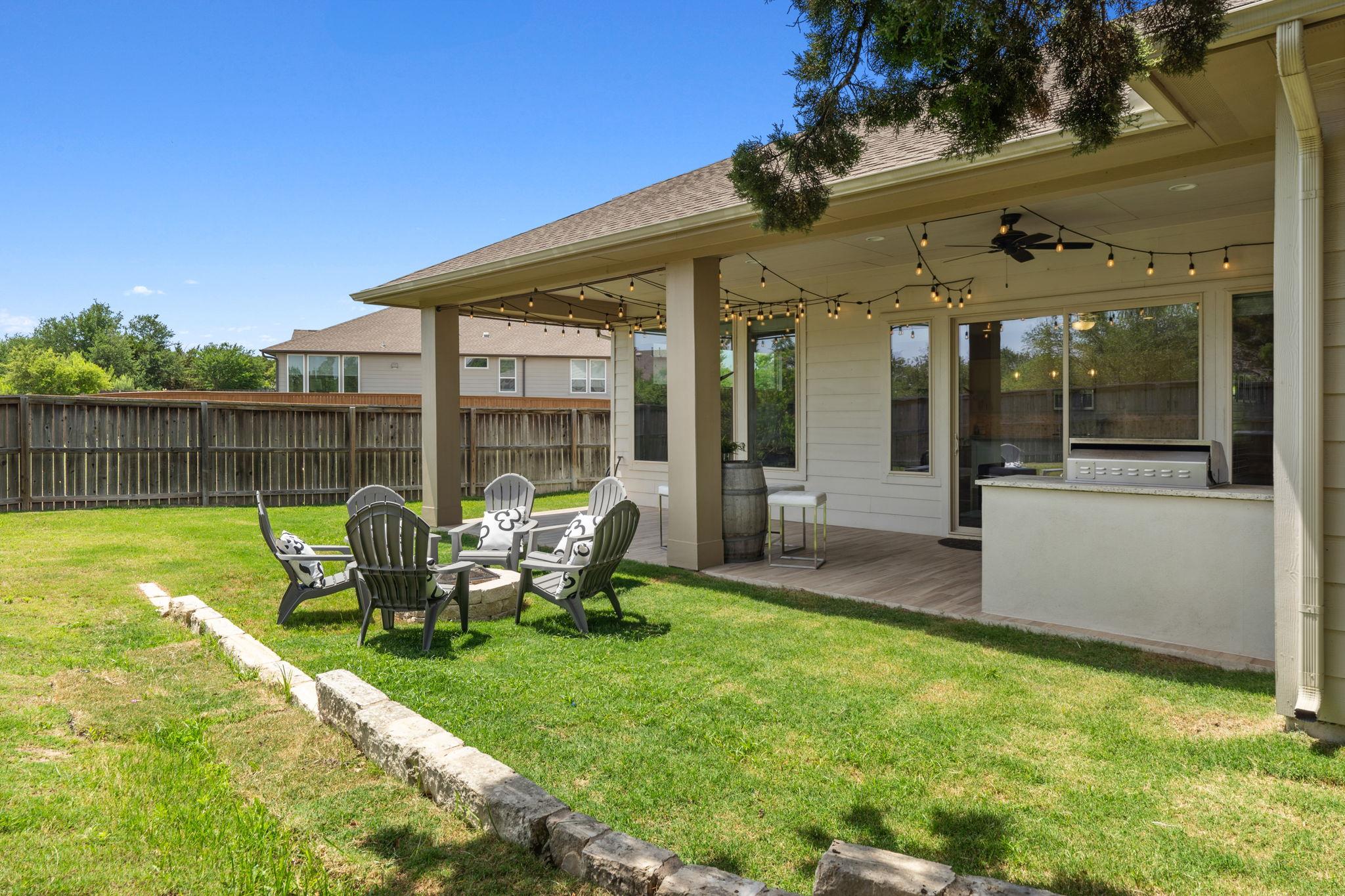 716 Dayridge Dr, Dripping Springs, TX 78620