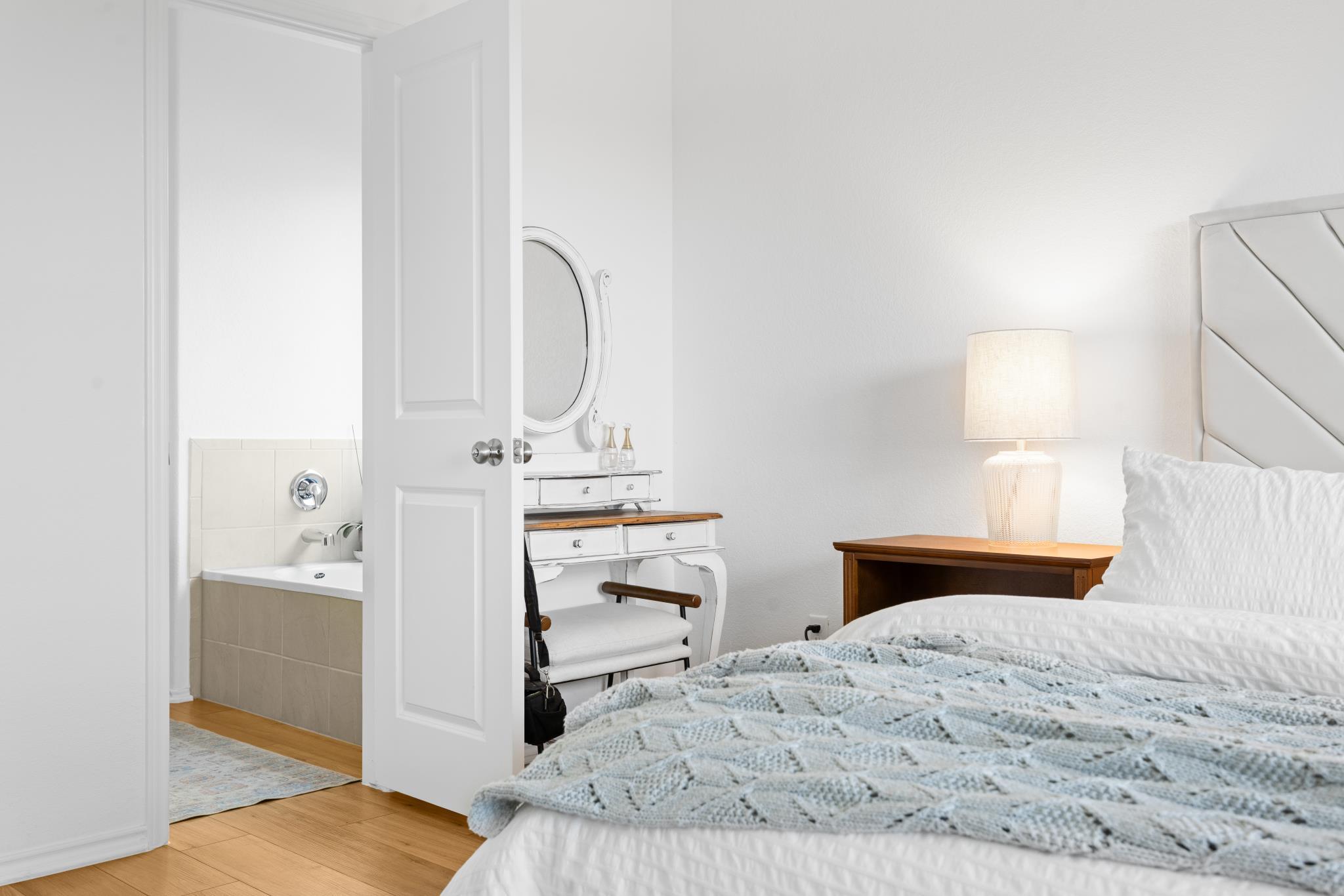 8105 Purple Aster Pass, Lago Vista, TX 78645