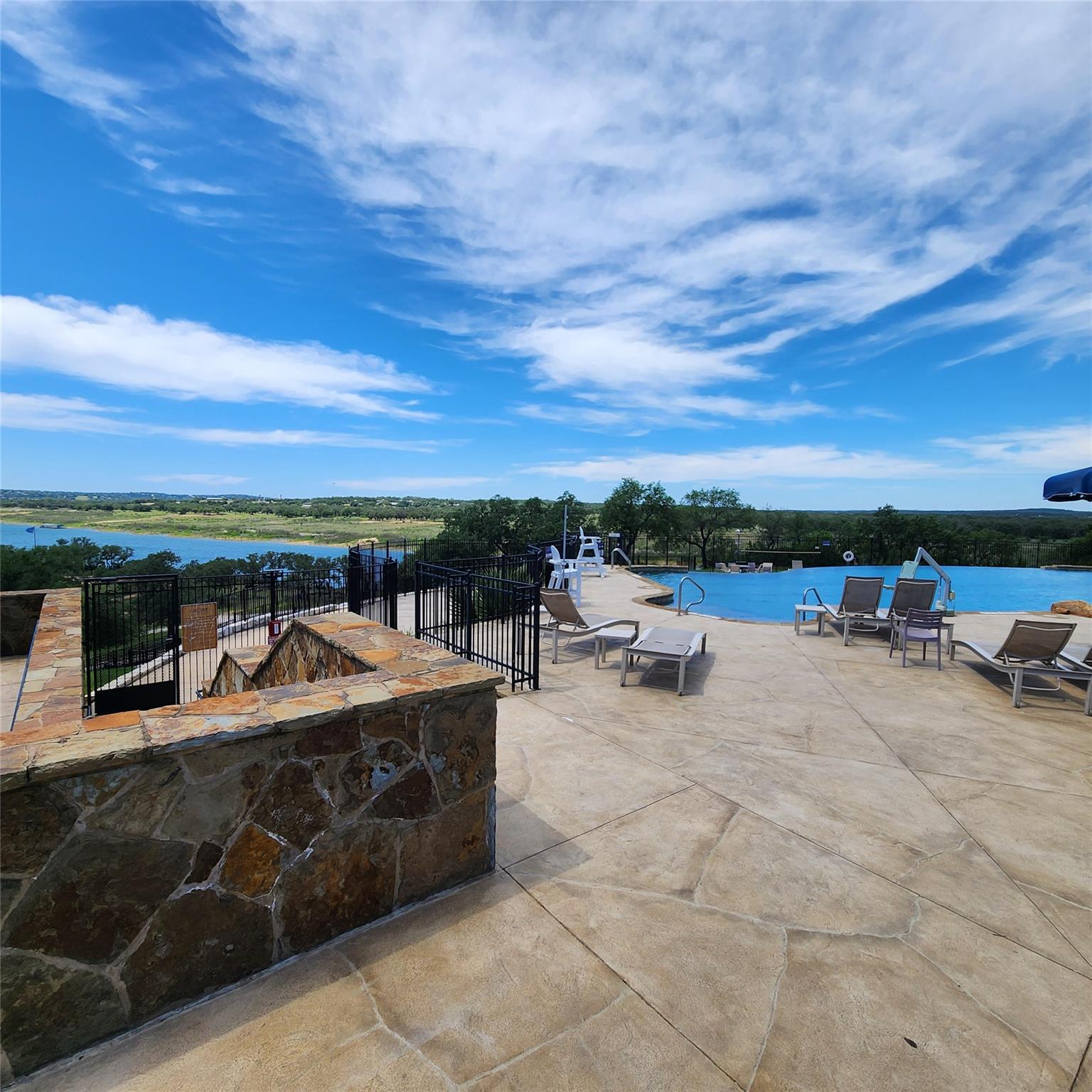 8105 Purple Aster Pass, Lago Vista, TX 78645