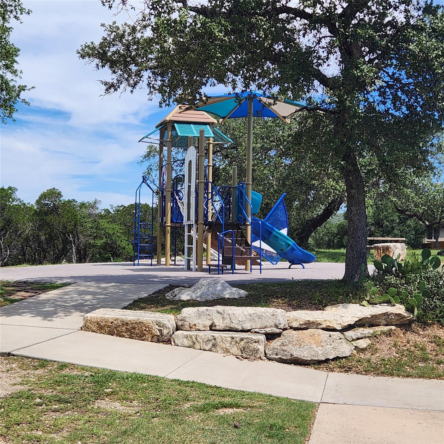 8105 Purple Aster Pass, Lago Vista, TX 78645