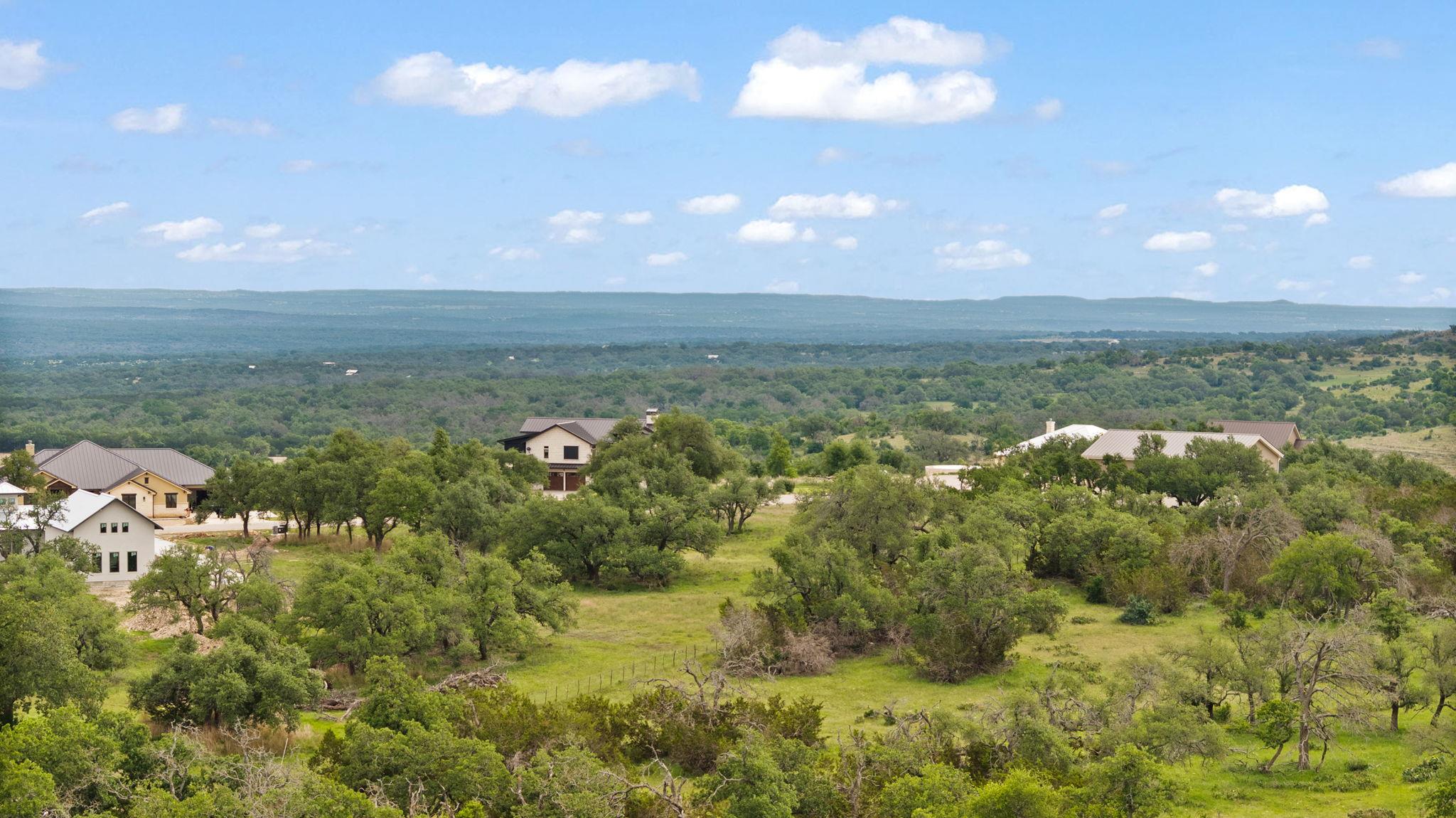 120 Trophy Oak Pt, Fredericksburg, TX 78624