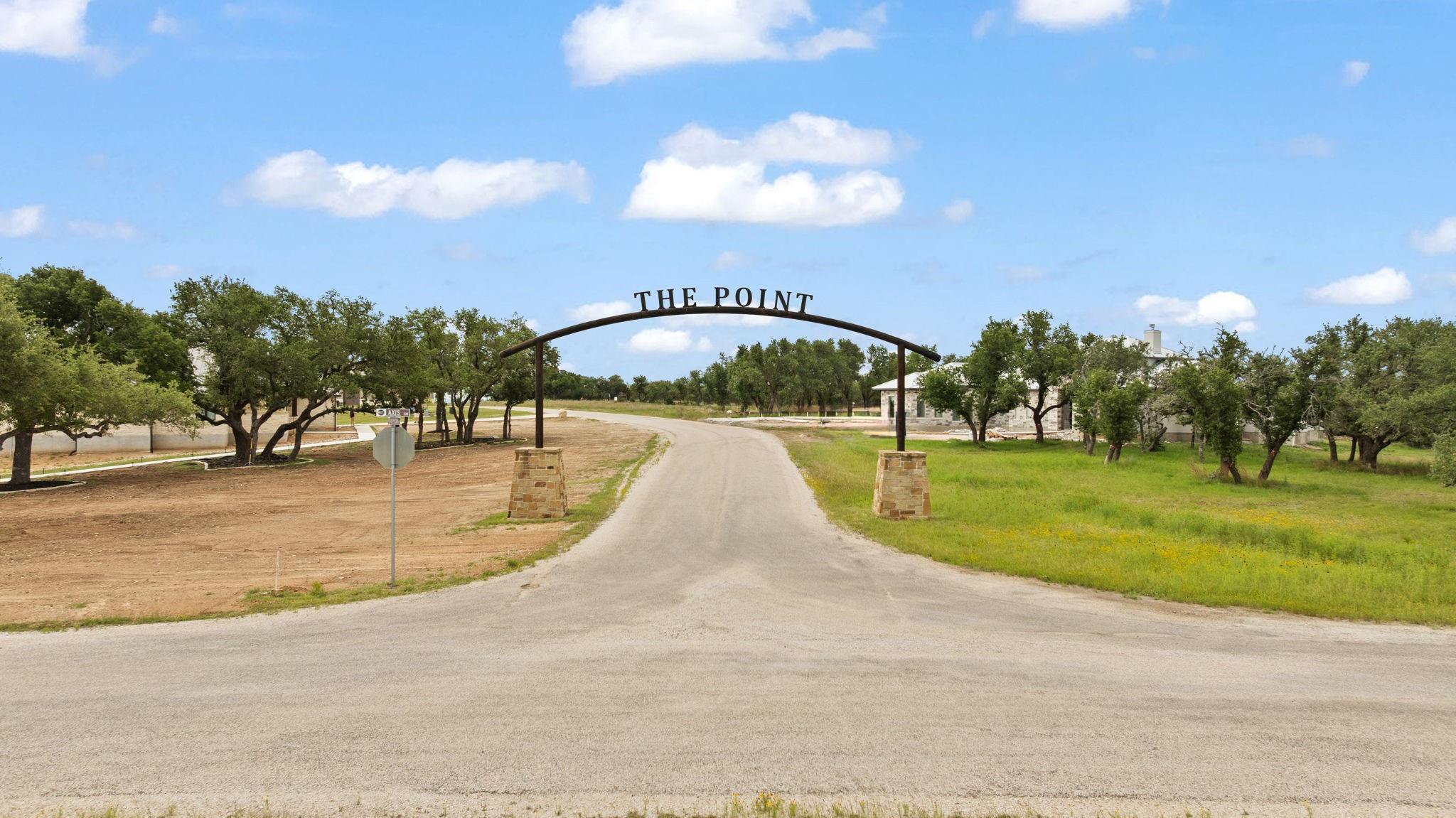 120 Trophy Oak Pt, Fredericksburg, TX 78624