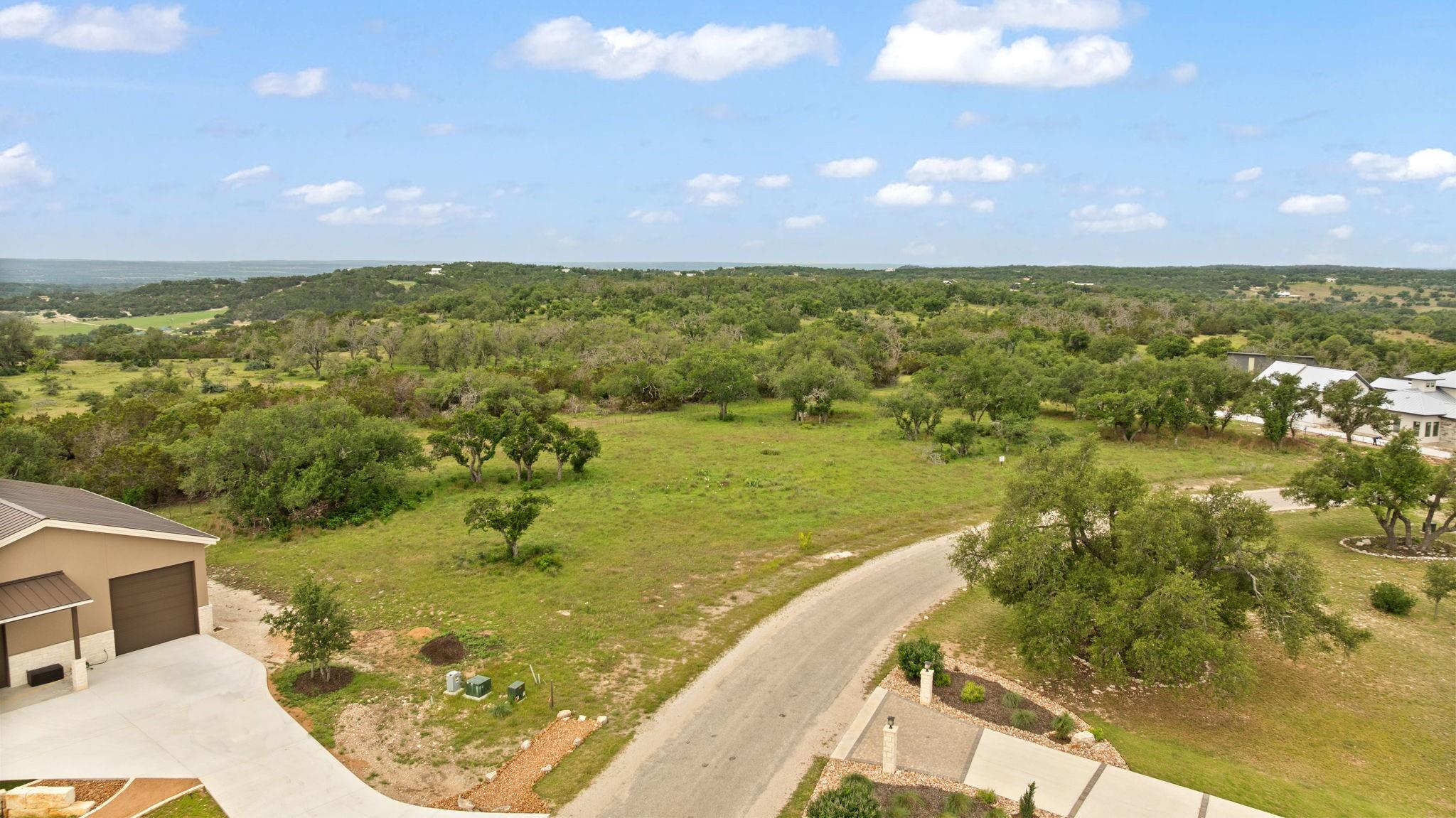 120 Trophy Oak Pt, Fredericksburg, TX 78624
