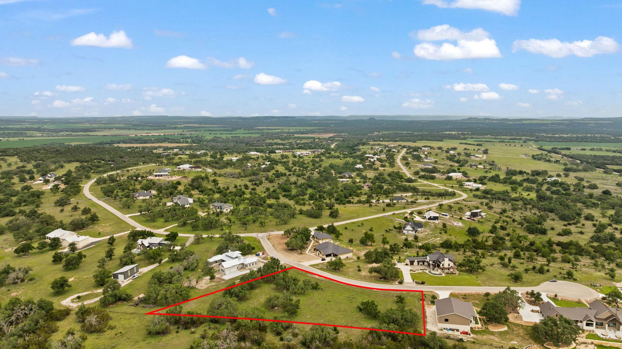 120 Trophy Oak Pt, Fredericksburg, TX 78624