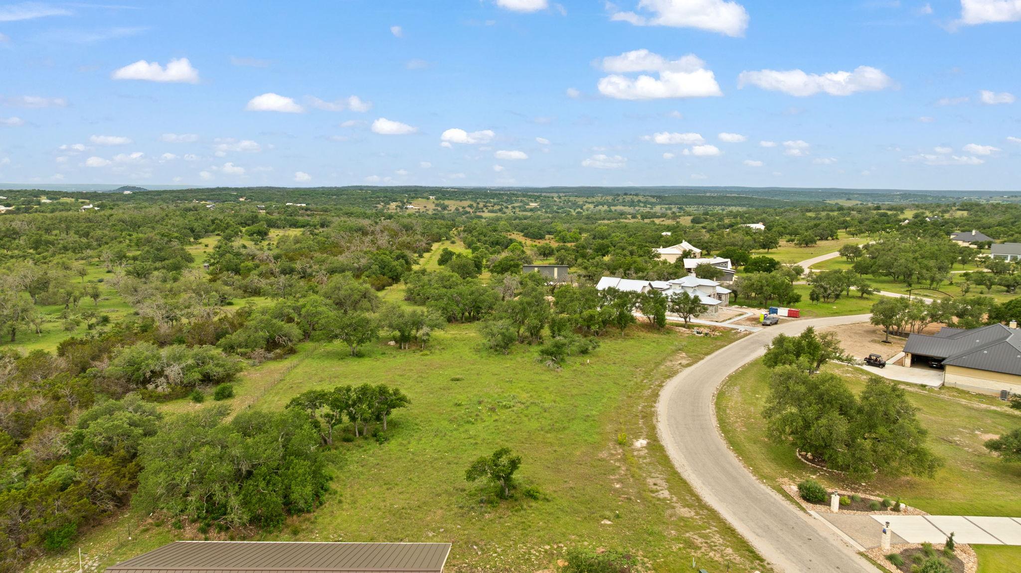 120 Trophy Oak Pt, Fredericksburg, TX 78624