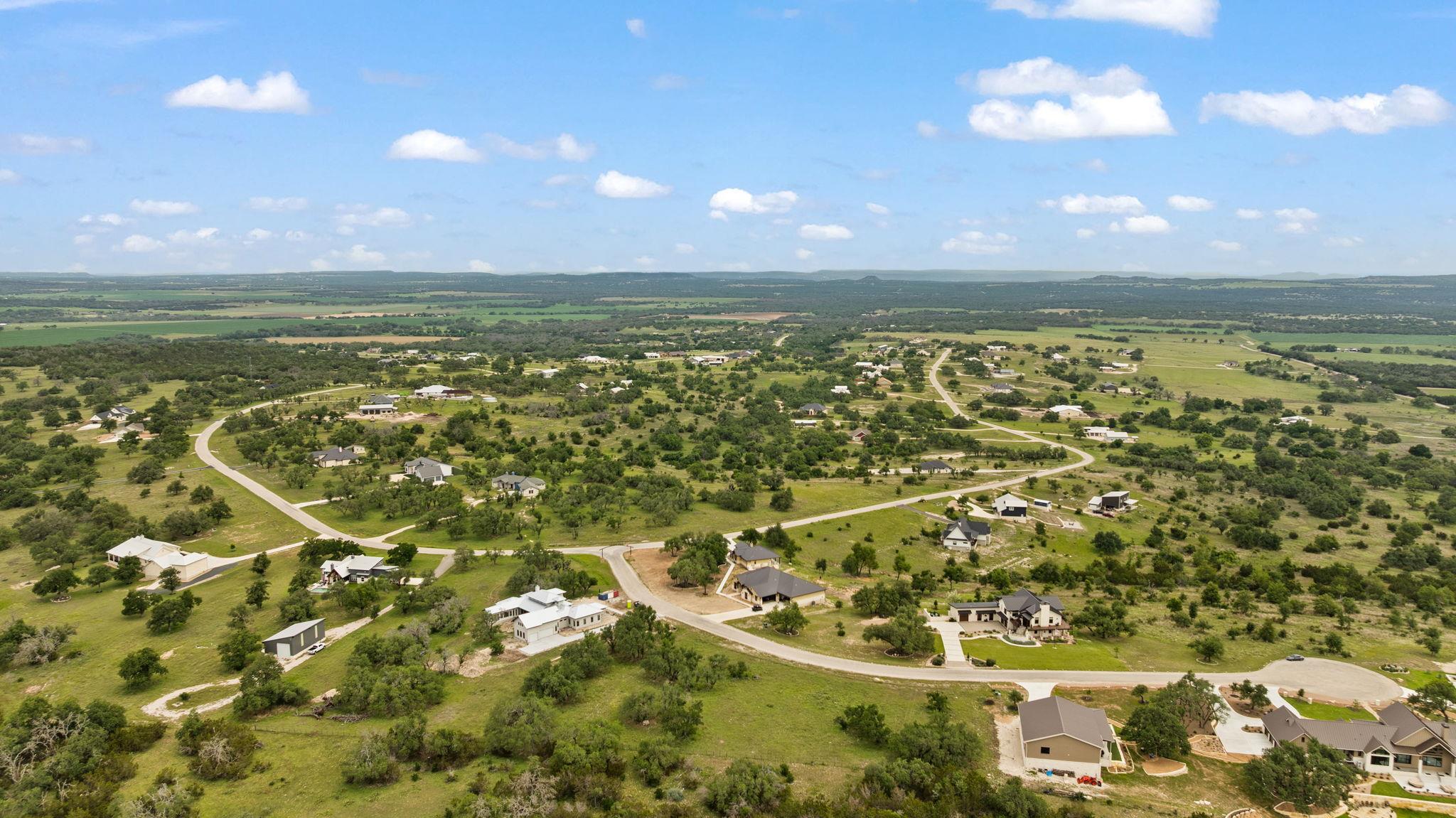 120 Trophy Oak Pt, Fredericksburg, TX 78624