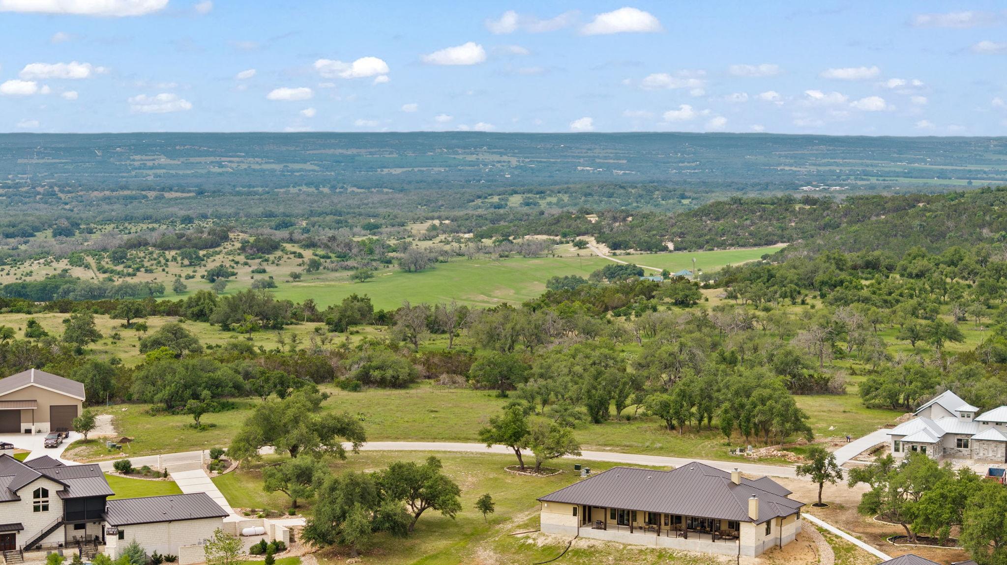 120 Trophy Oak Pt, Fredericksburg, TX 78624