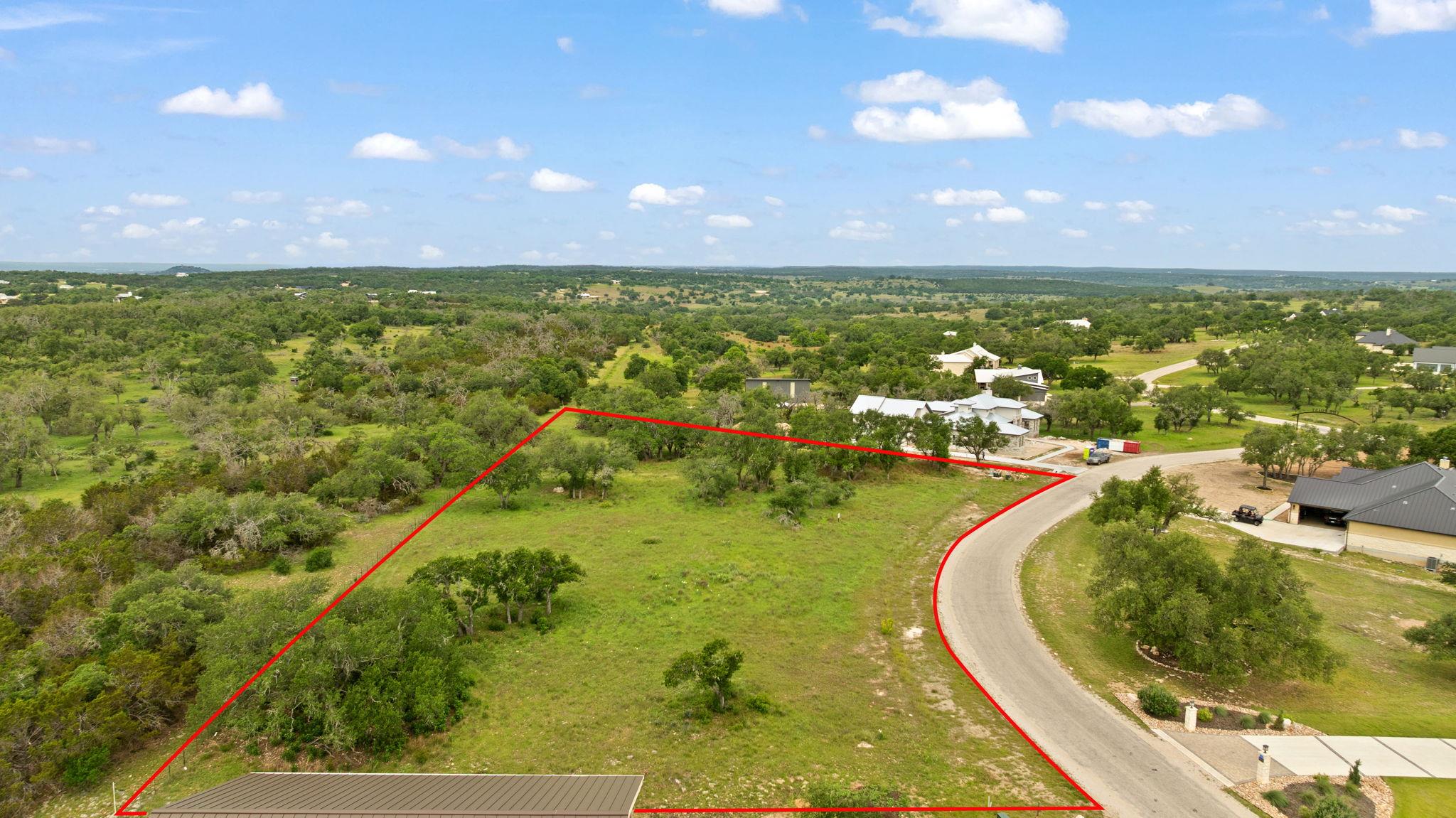120 Trophy Oak Pt, Fredericksburg, TX 78624