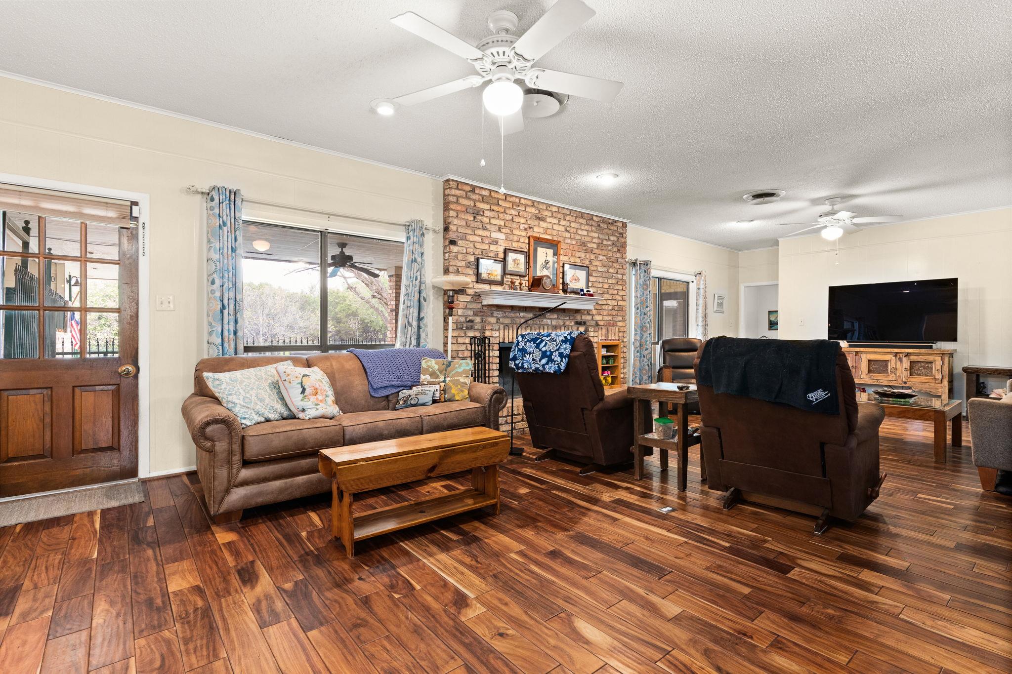 112 Skipcha Trl, Lampasas, TX 76550
