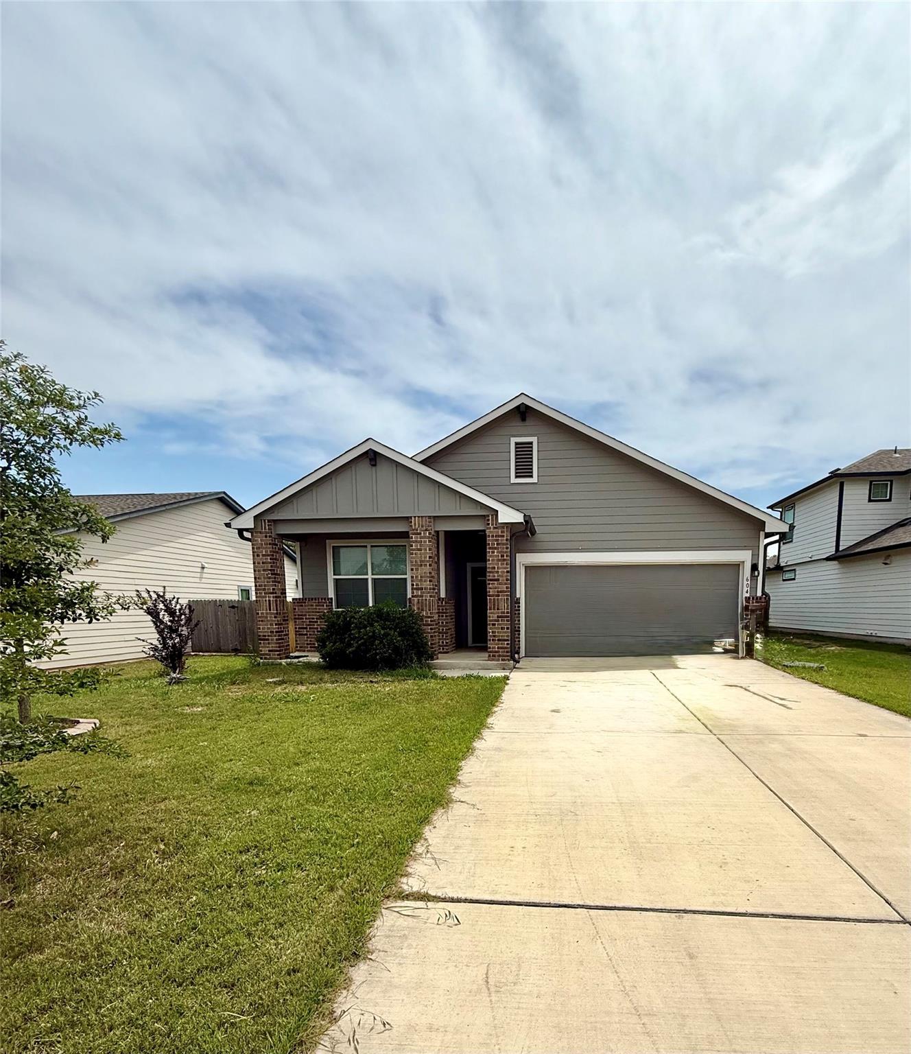 604 Dove Trl, Bertram, TX 78605