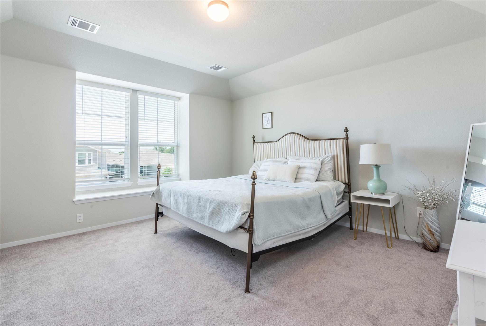 5629 Respinto Dr, Austin, TX 78747