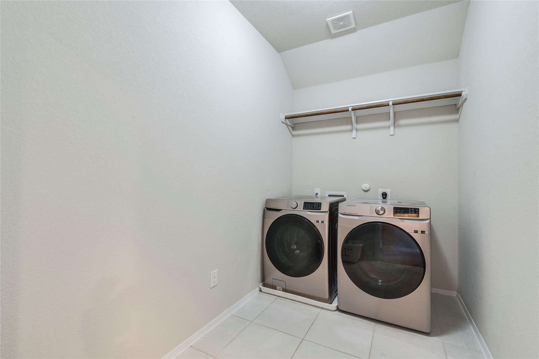 5629 Respinto Dr, Austin, TX 78747