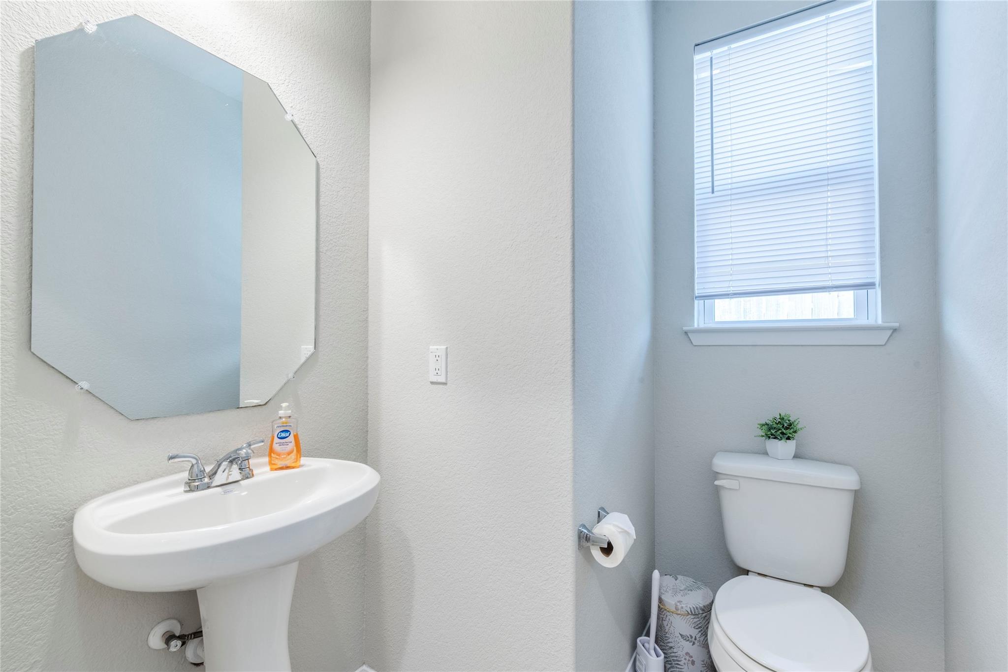 5629 Respinto Dr, Austin, TX 78747