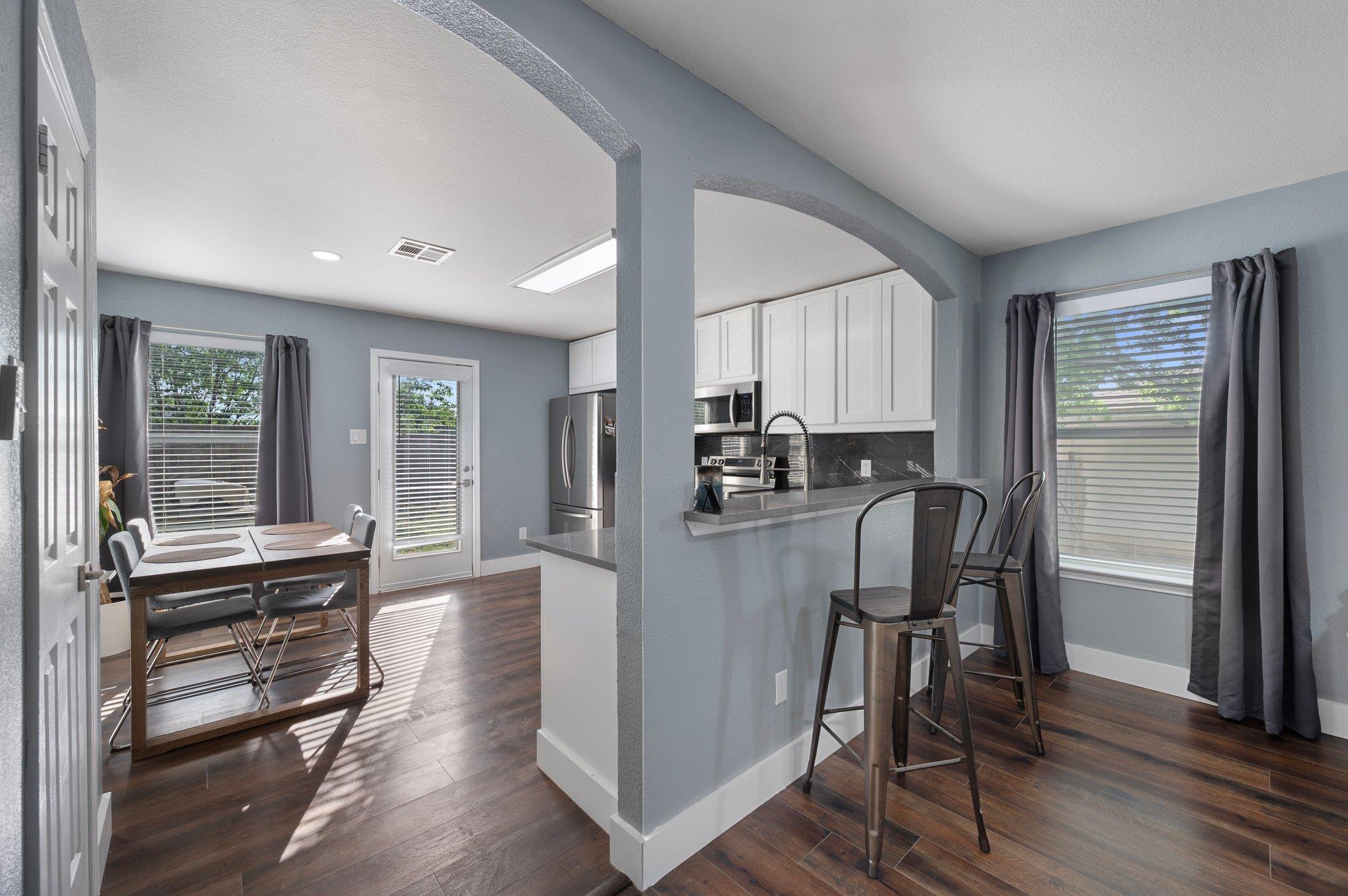 1013 Terrace Dr, Leander, TX 78641