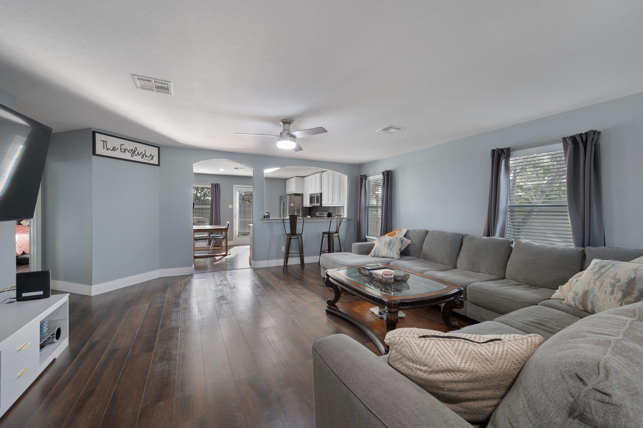 1013 Terrace Dr, Leander, TX 78641