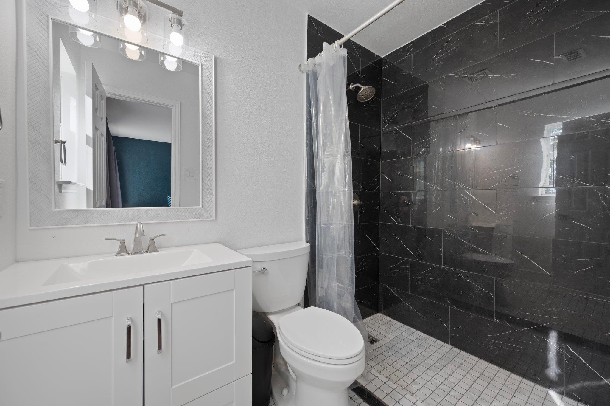 1013 Terrace Dr, Leander, TX 78641