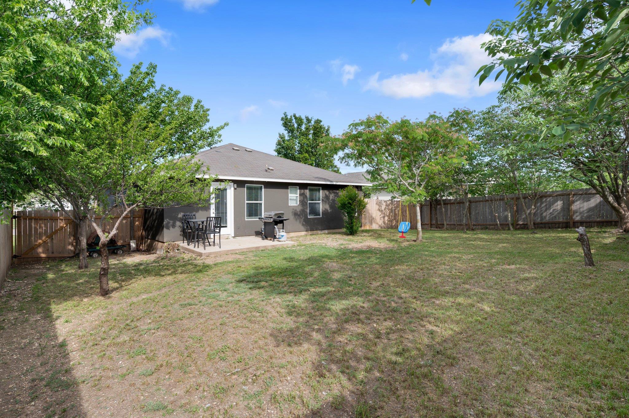 1013 Terrace Dr, Leander, TX 78641