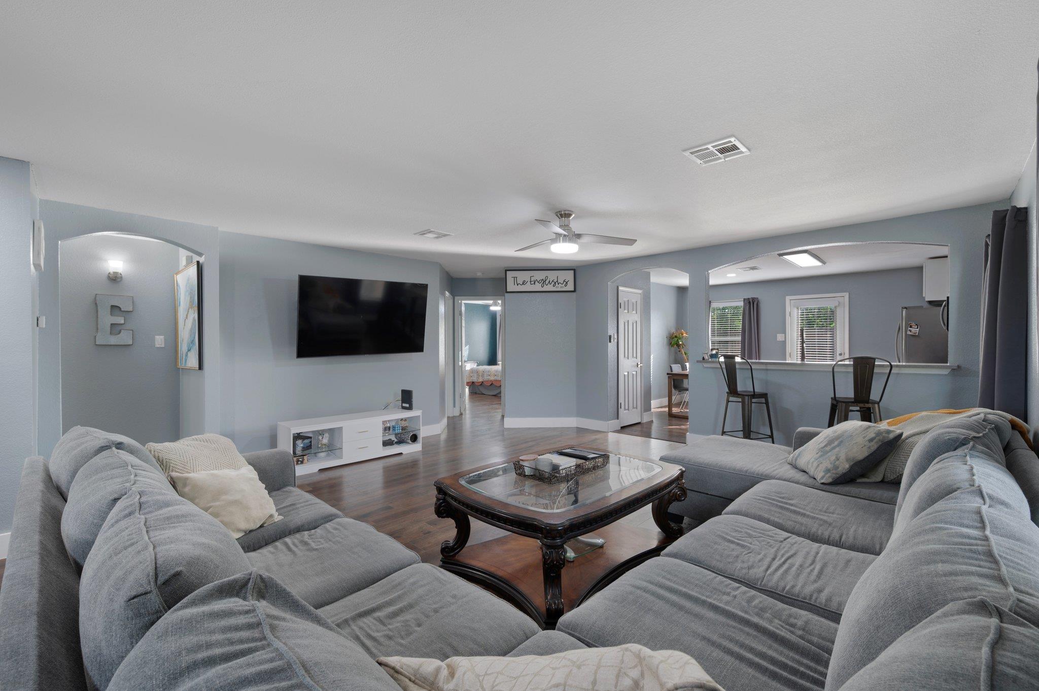 1013 Terrace Dr, Leander, TX 78641