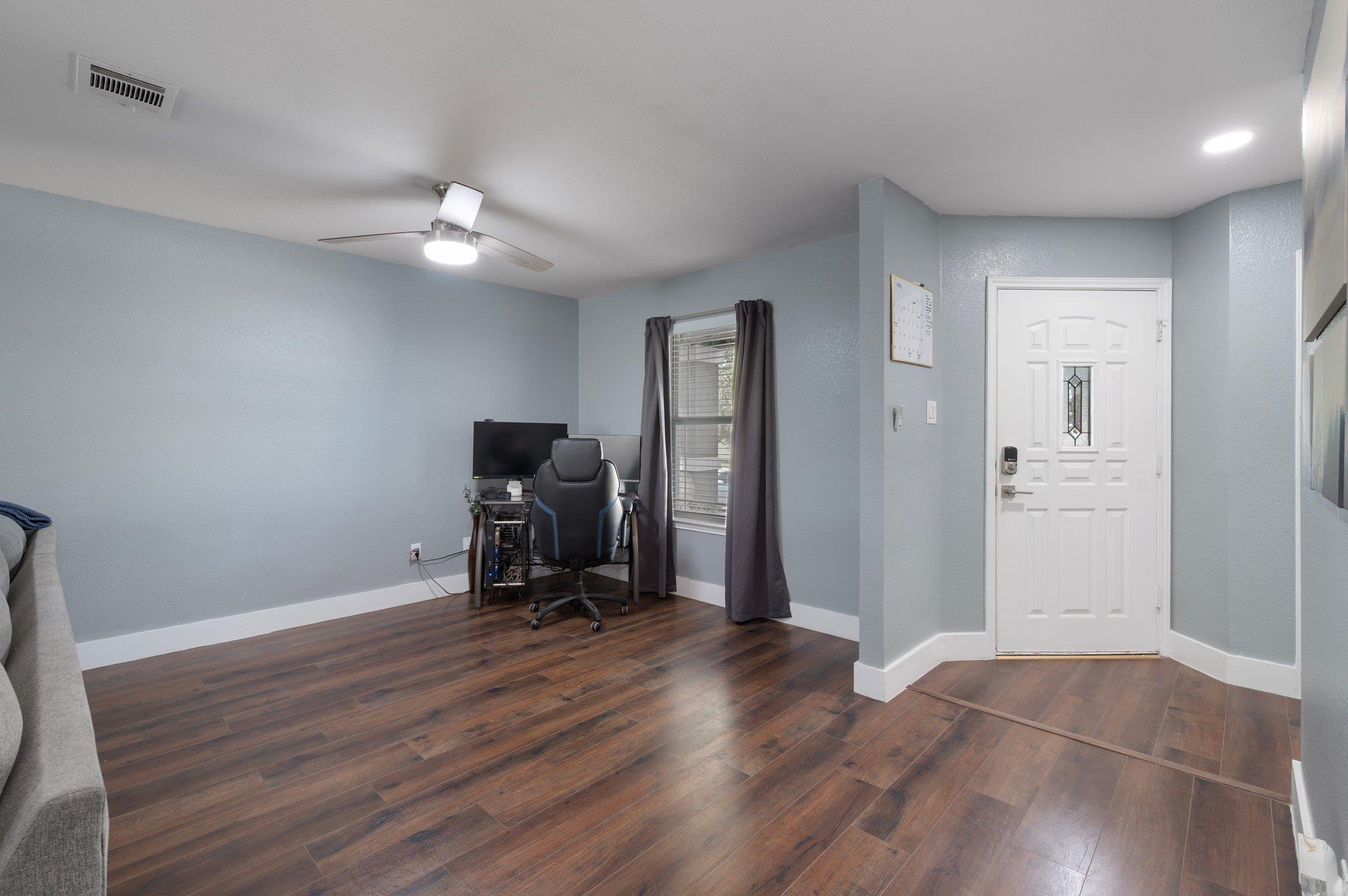 1013 Terrace Dr, Leander, TX 78641