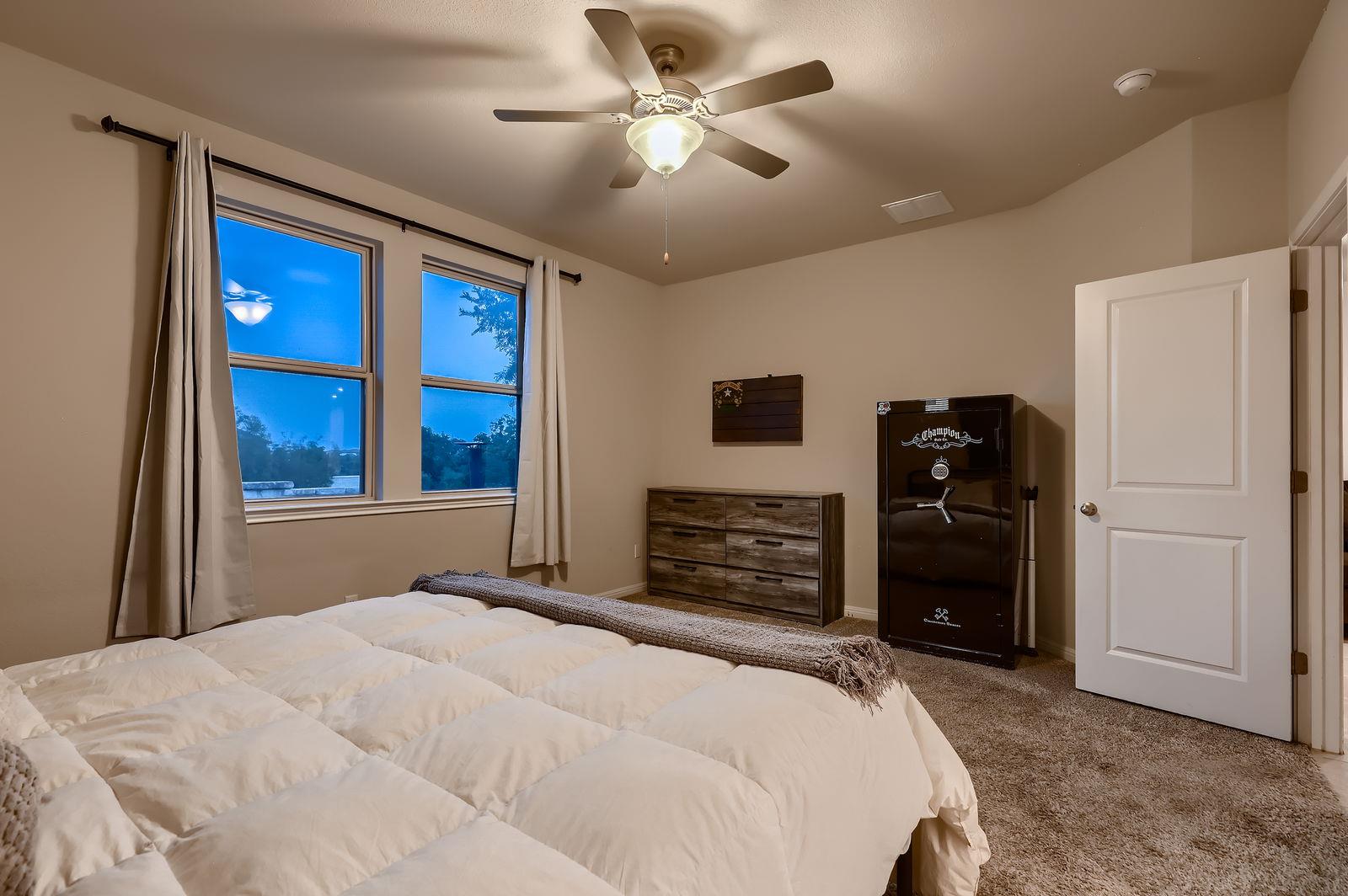 233 McFarland St, Georgetown, TX 78628