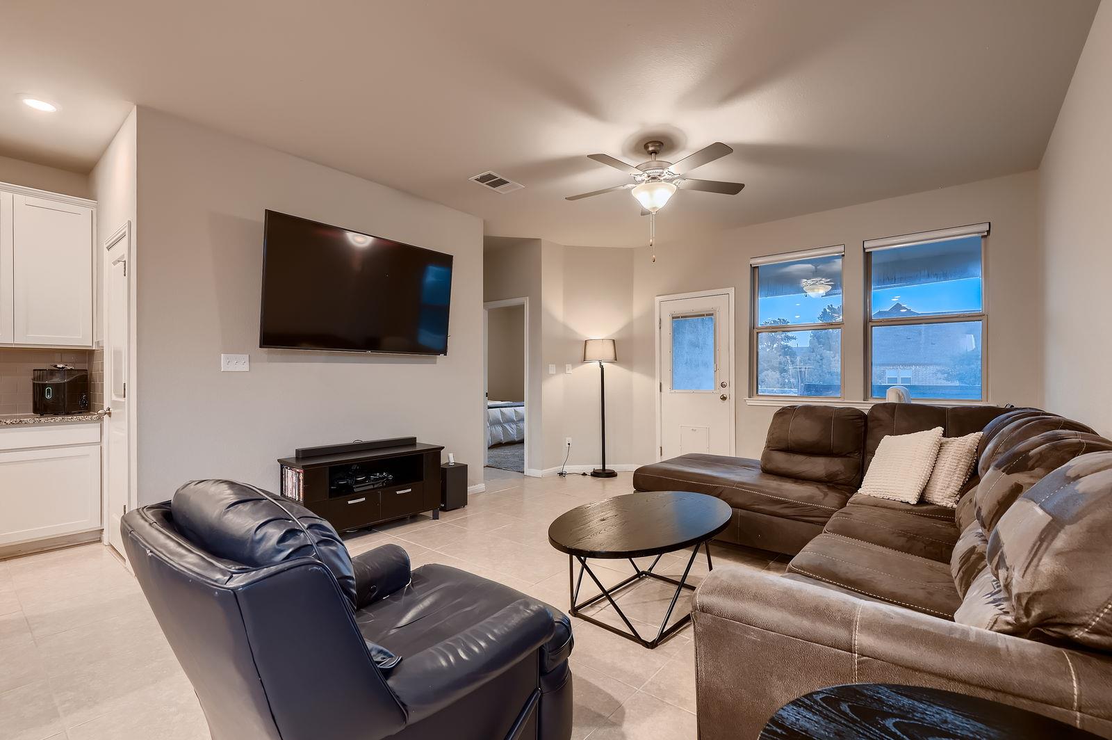 233 McFarland St, Georgetown, TX 78628