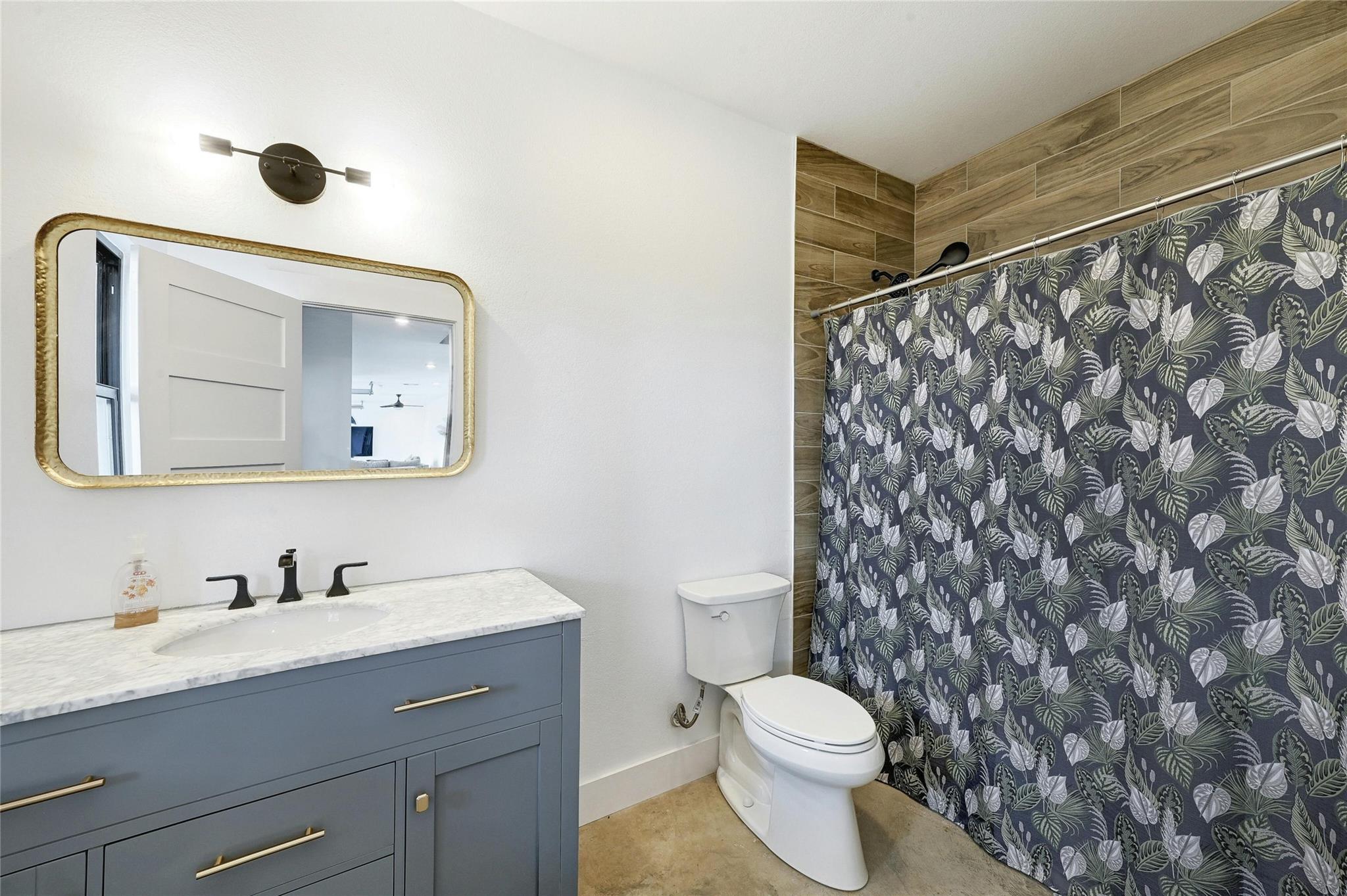 26701 Blue Cove Rd, Marble Falls, TX 78654