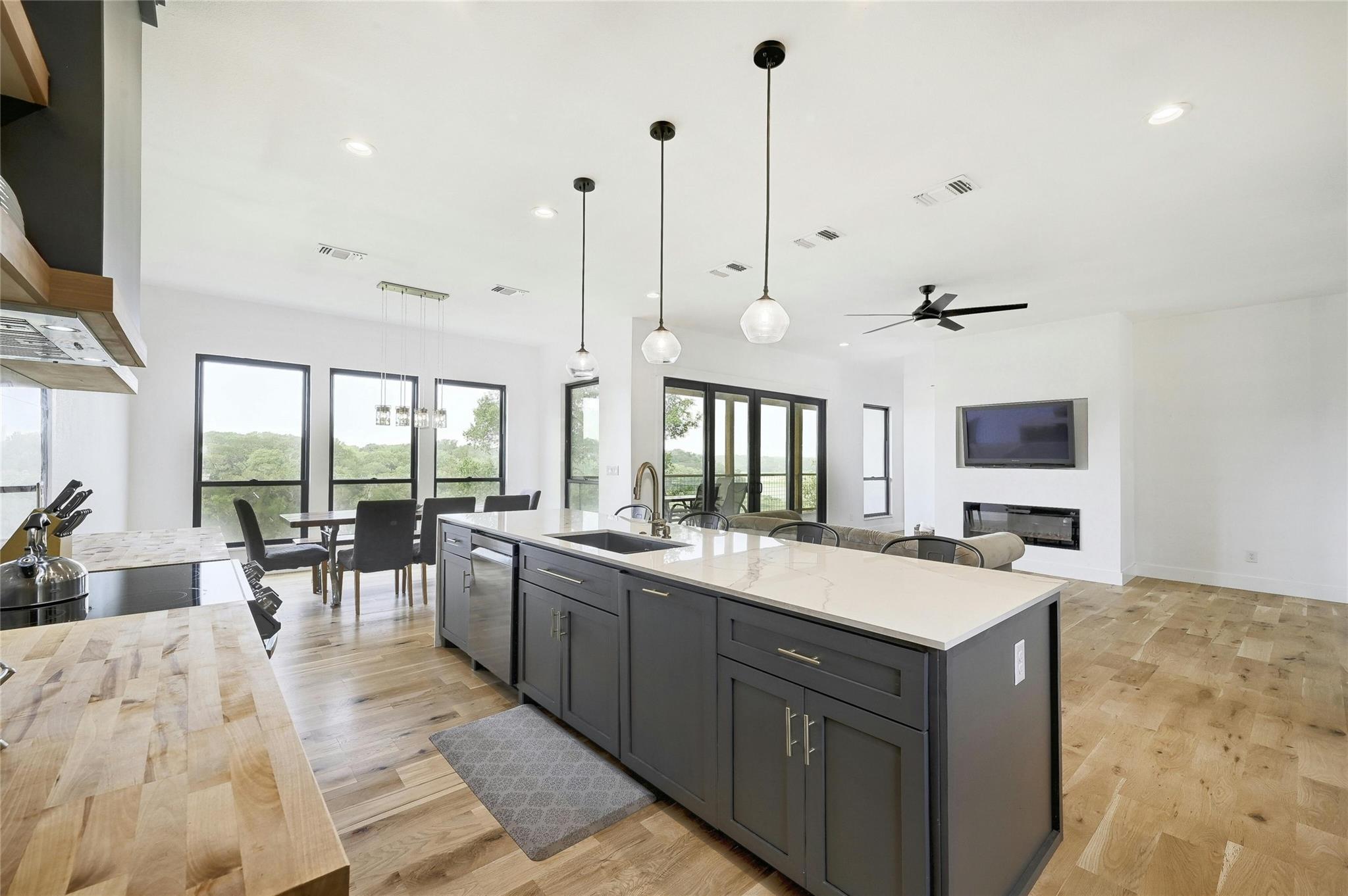 26701 Blue Cove Rd, Marble Falls, TX 78654