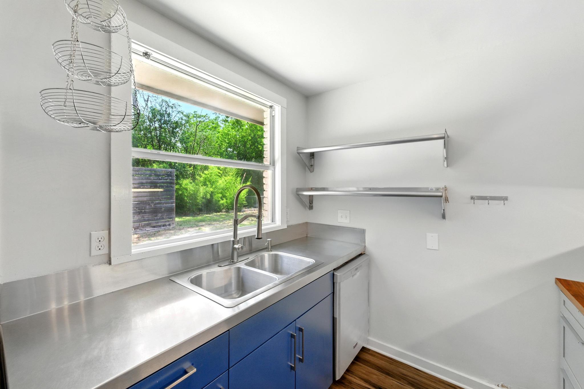 6209 Peggy St, Austin, TX 78723