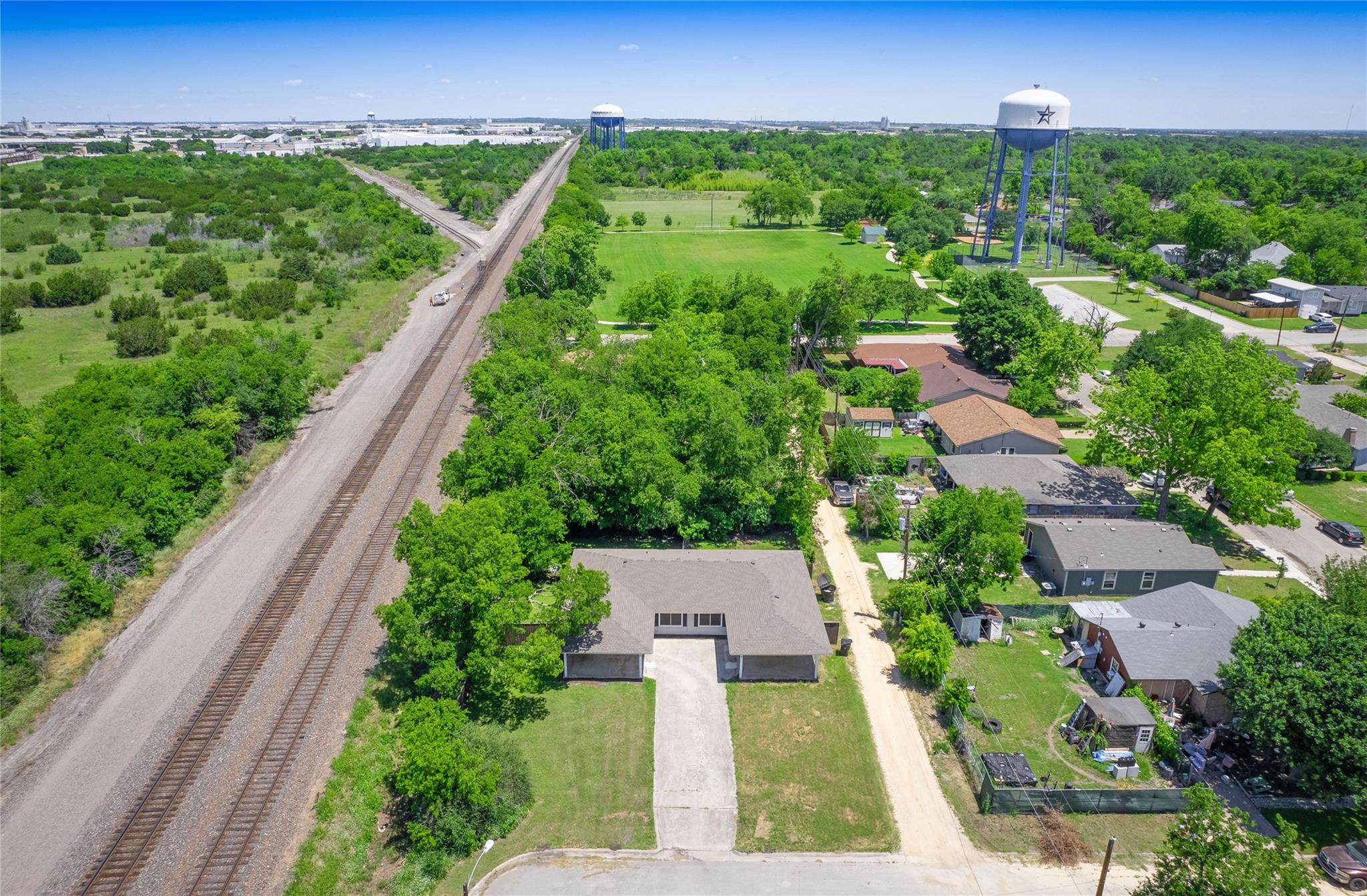 910 W Lamar Ave, Temple, TX 76501