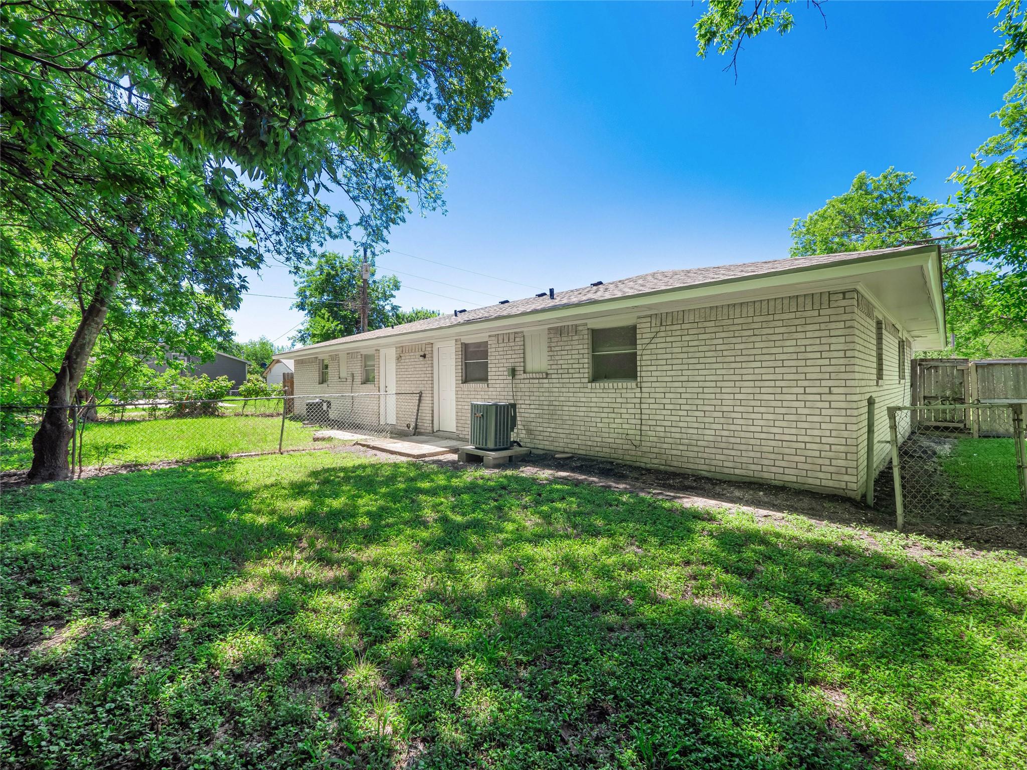 910 W Lamar Ave, Temple, TX 76501