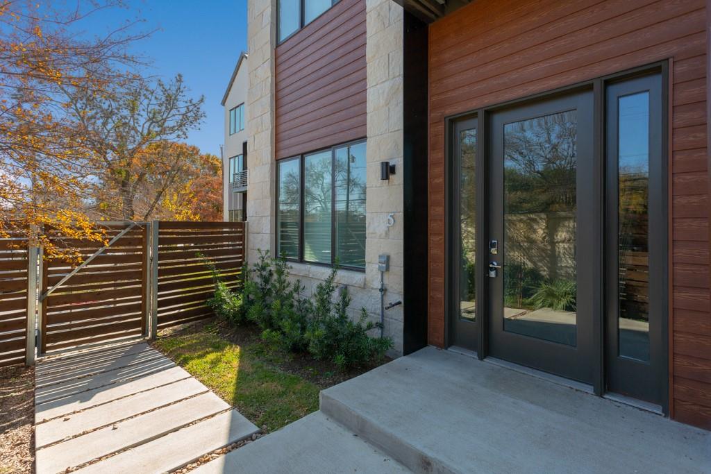 3100 Menchaca Rd # 5, Austin, TX 78704