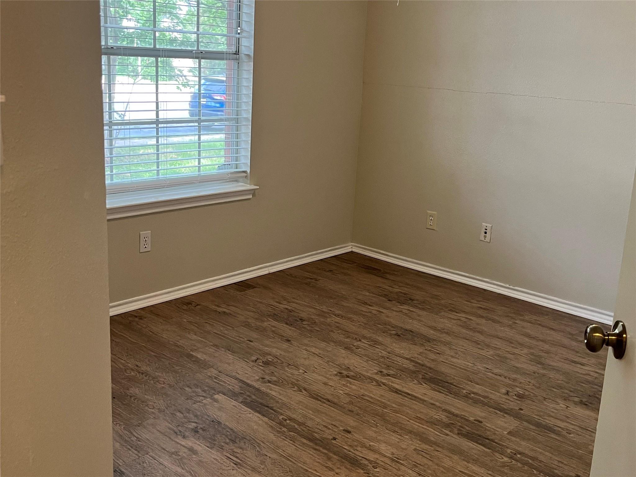 813 Black Locust Dr, Pflugerville, TX 78660