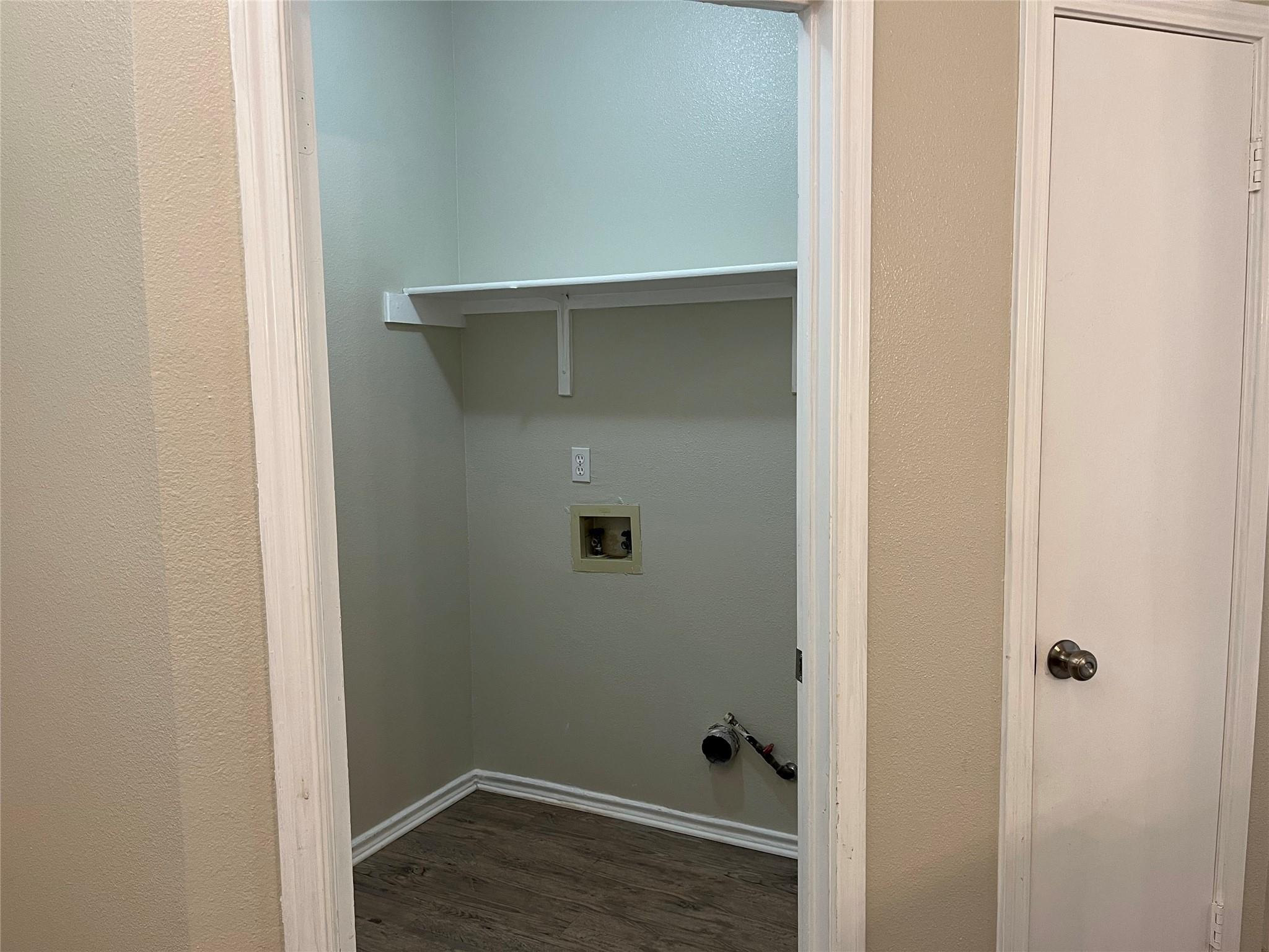 813 Black Locust Dr, Pflugerville, TX 78660