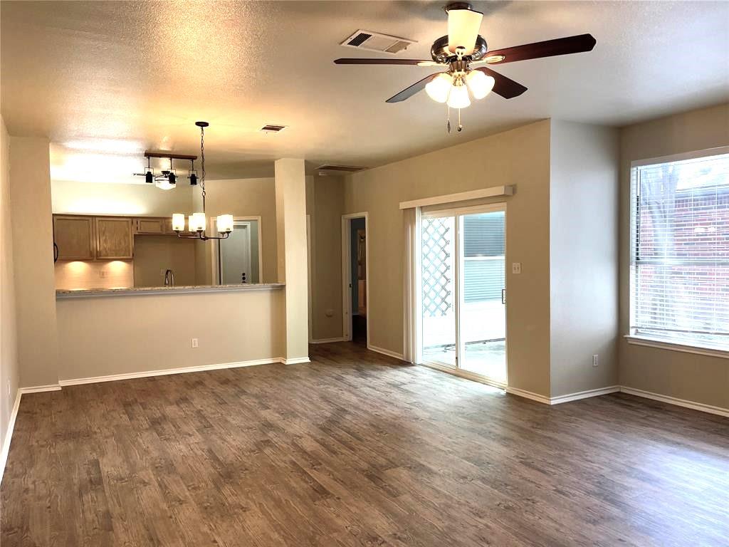 813 Black Locust Dr, Pflugerville, TX 78660