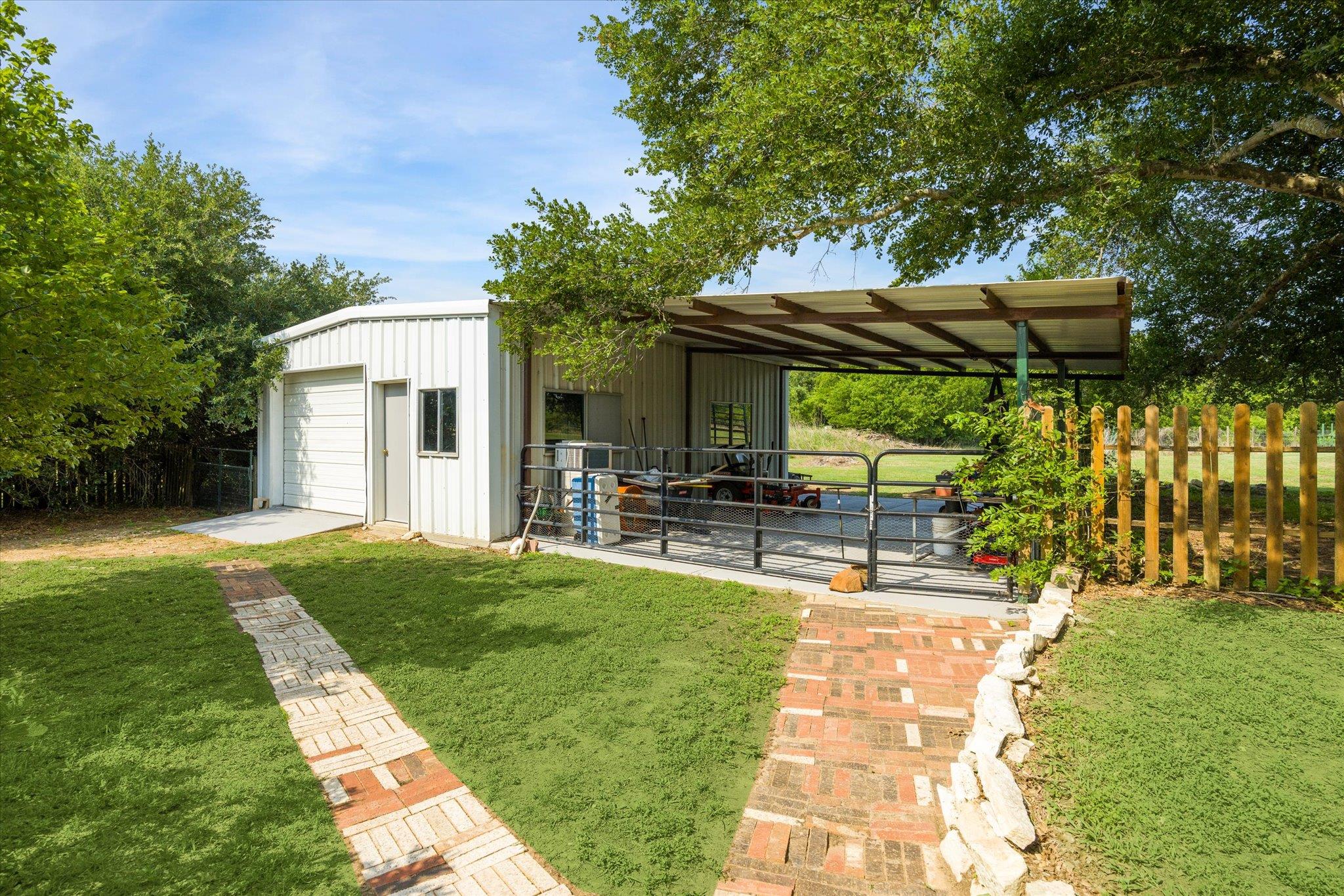 4451 County Road 467, Elgin, TX 78621