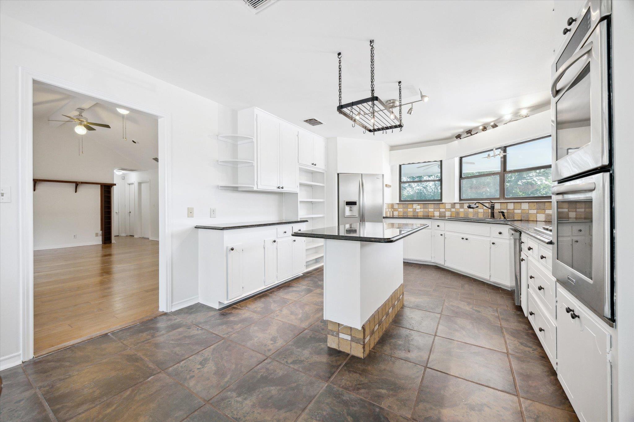 4451 County Road 467, Elgin, TX 78621