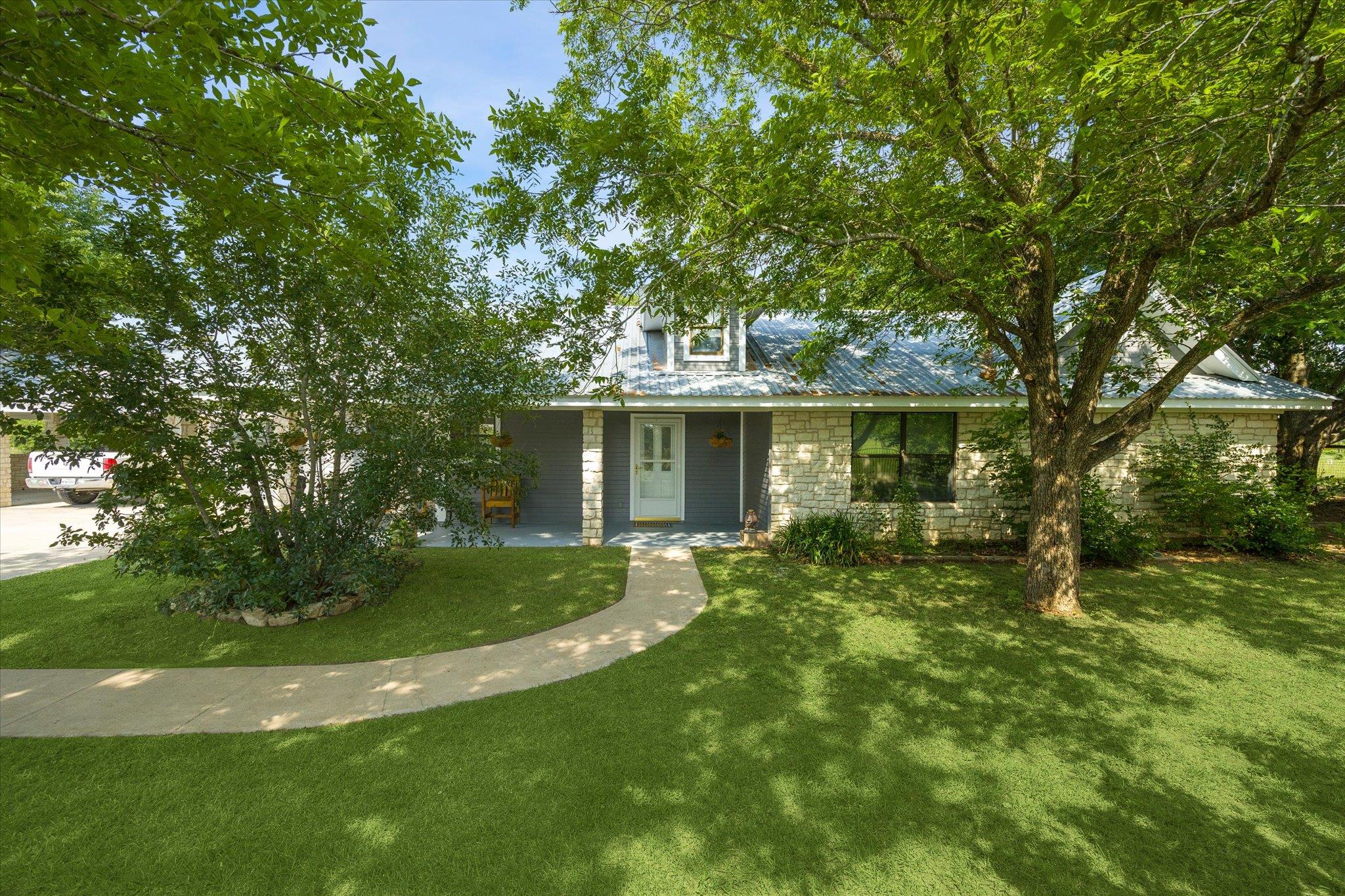 4451 County Road 467, Elgin, TX 78621