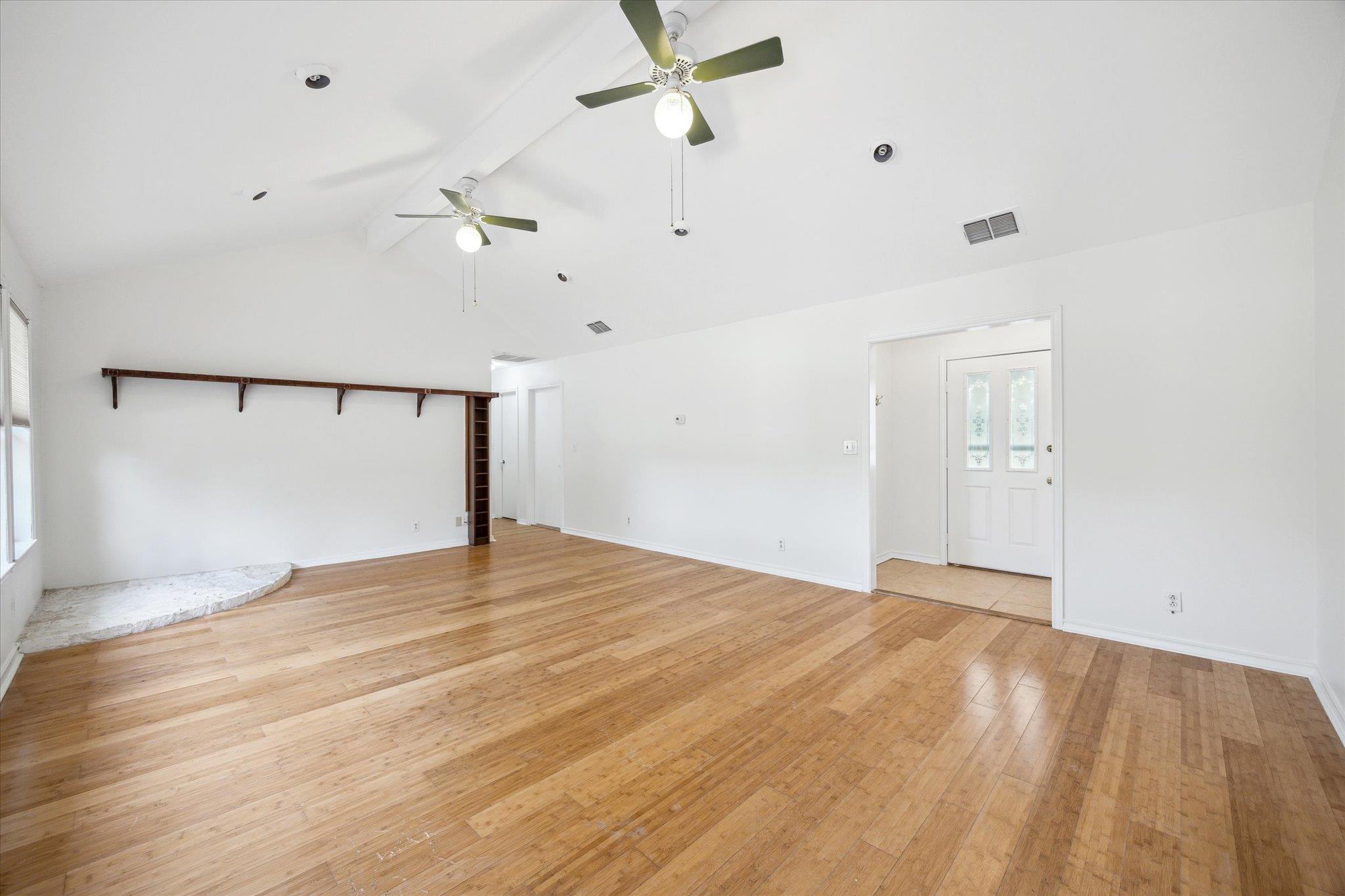 4451 County Road 467, Elgin, TX 78621