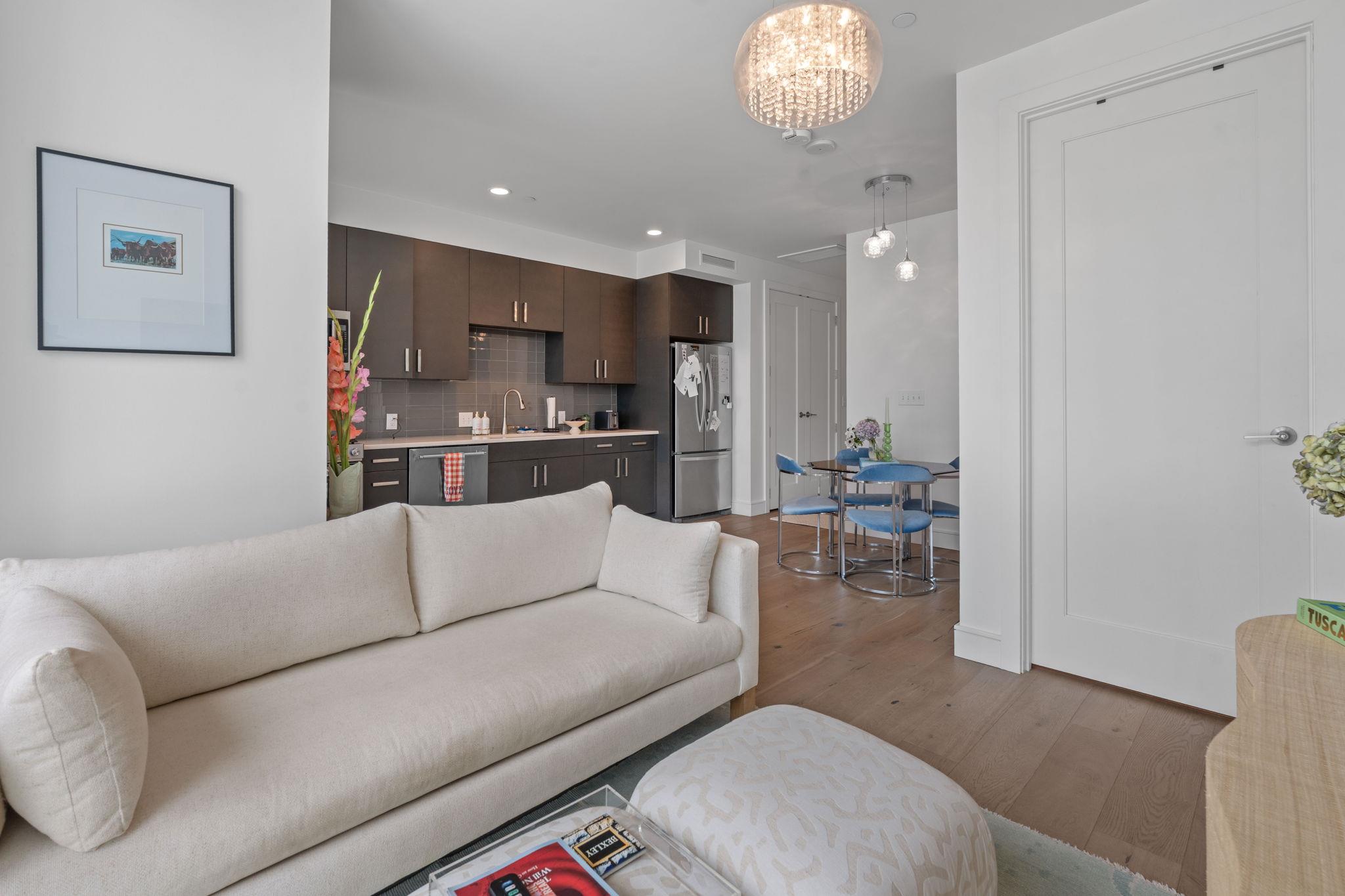 222 West Ave # 1001, Austin, TX 78701