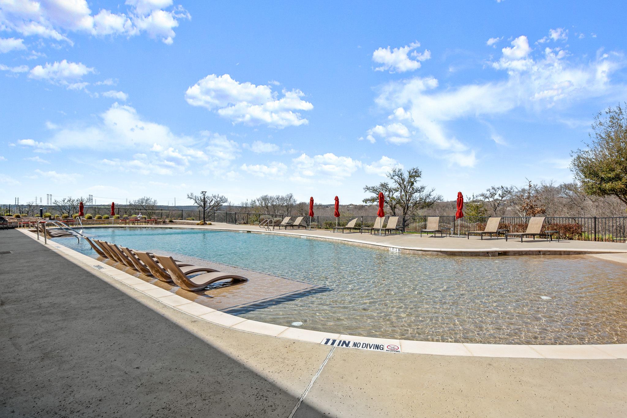 9825 Evening Canopy Dr, Manor, TX 78653