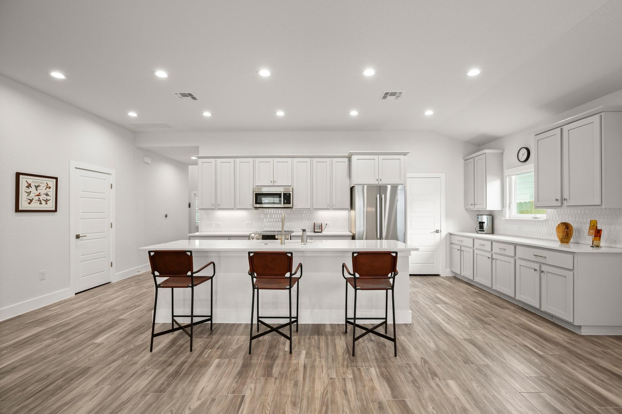 9825 Evening Canopy Dr, Manor, TX 78653